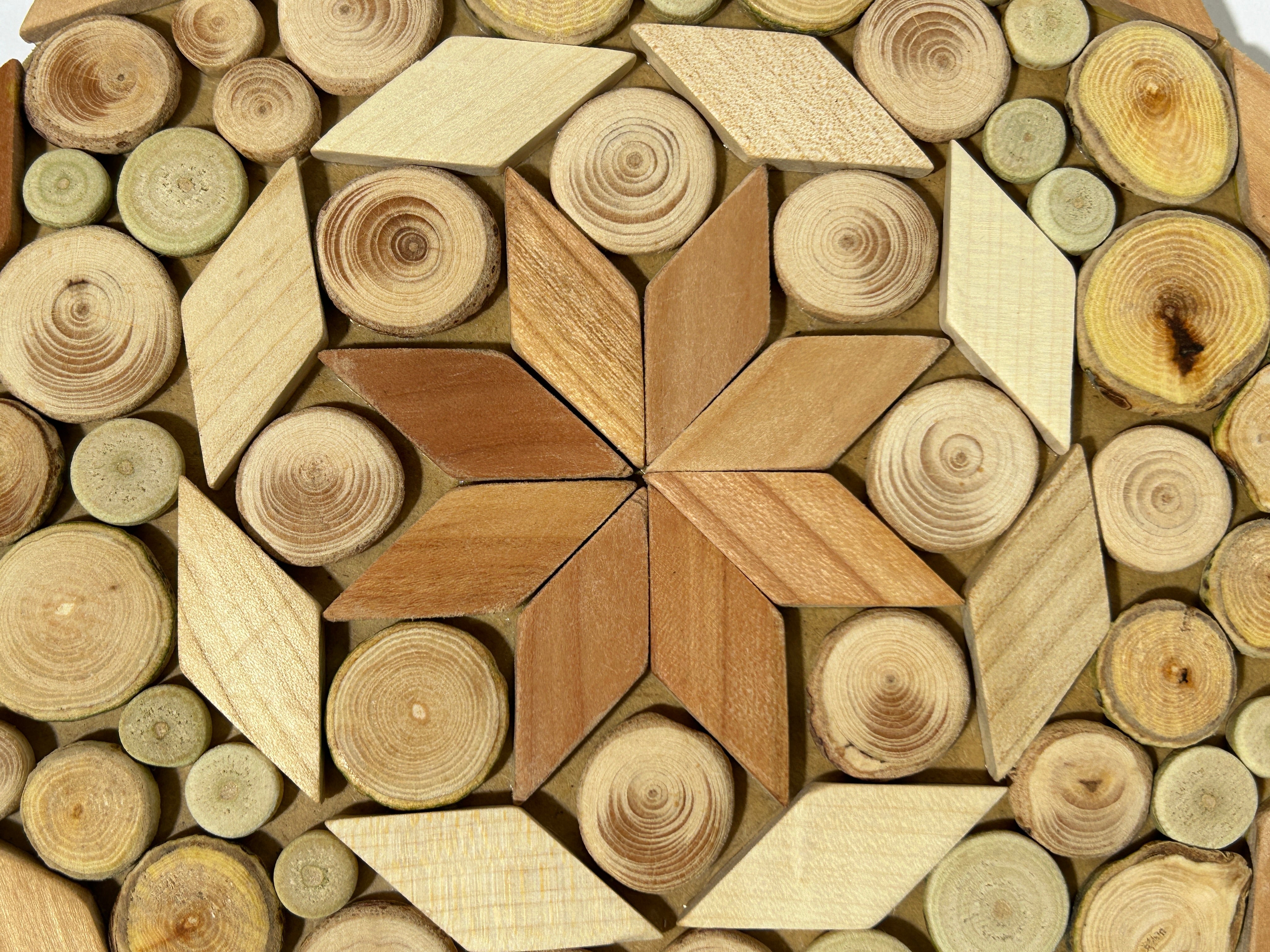 Handgefertigter Holzuntersetzer 2 Seitig- HolzRepublik