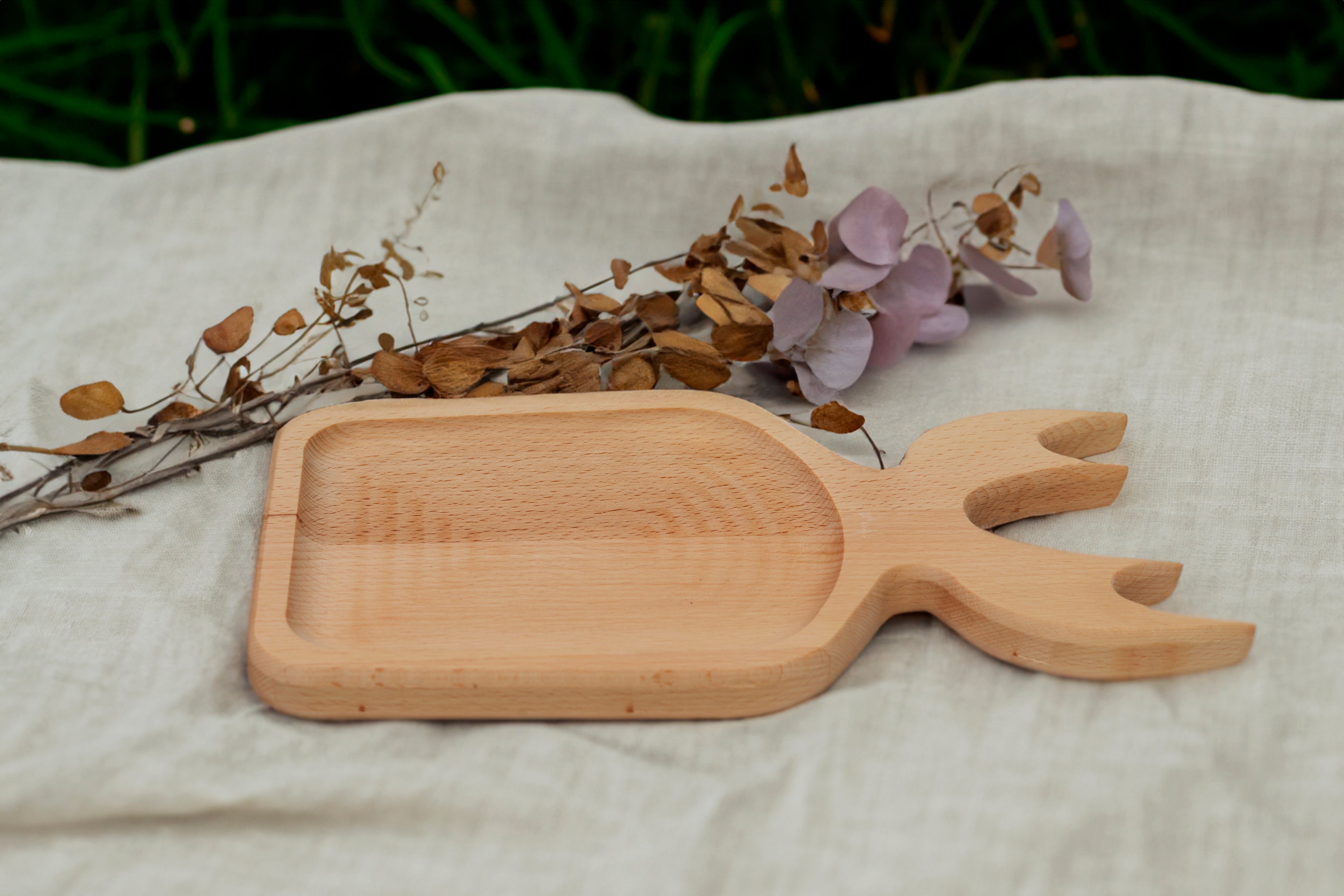 Holzteller / Holzuntersetzer / Holztablett / Servierplatte "Reh"- HolzRepublik