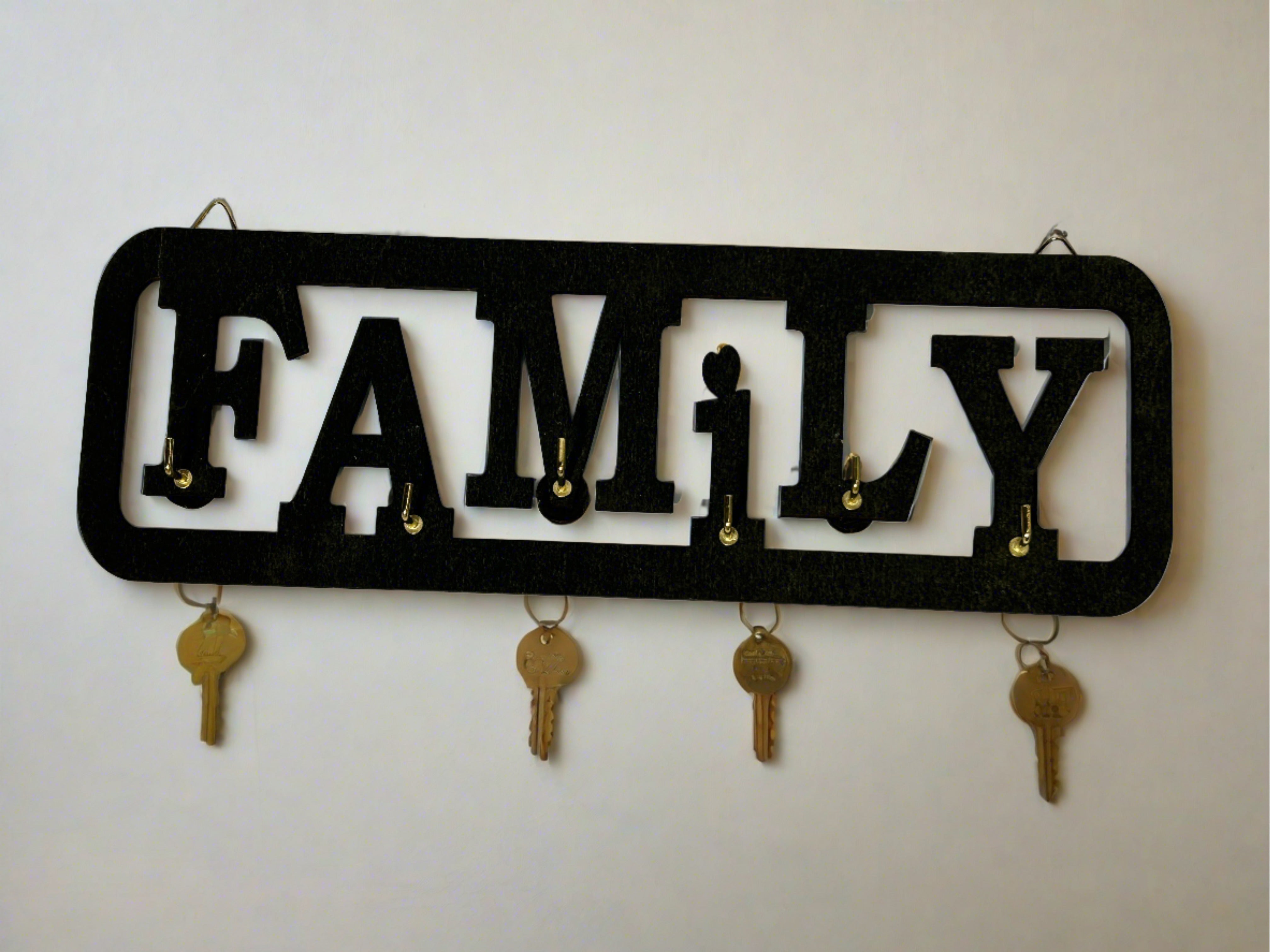 Praktischer handgefertigter Schlüsselhalter "Family"- HolzRepublik