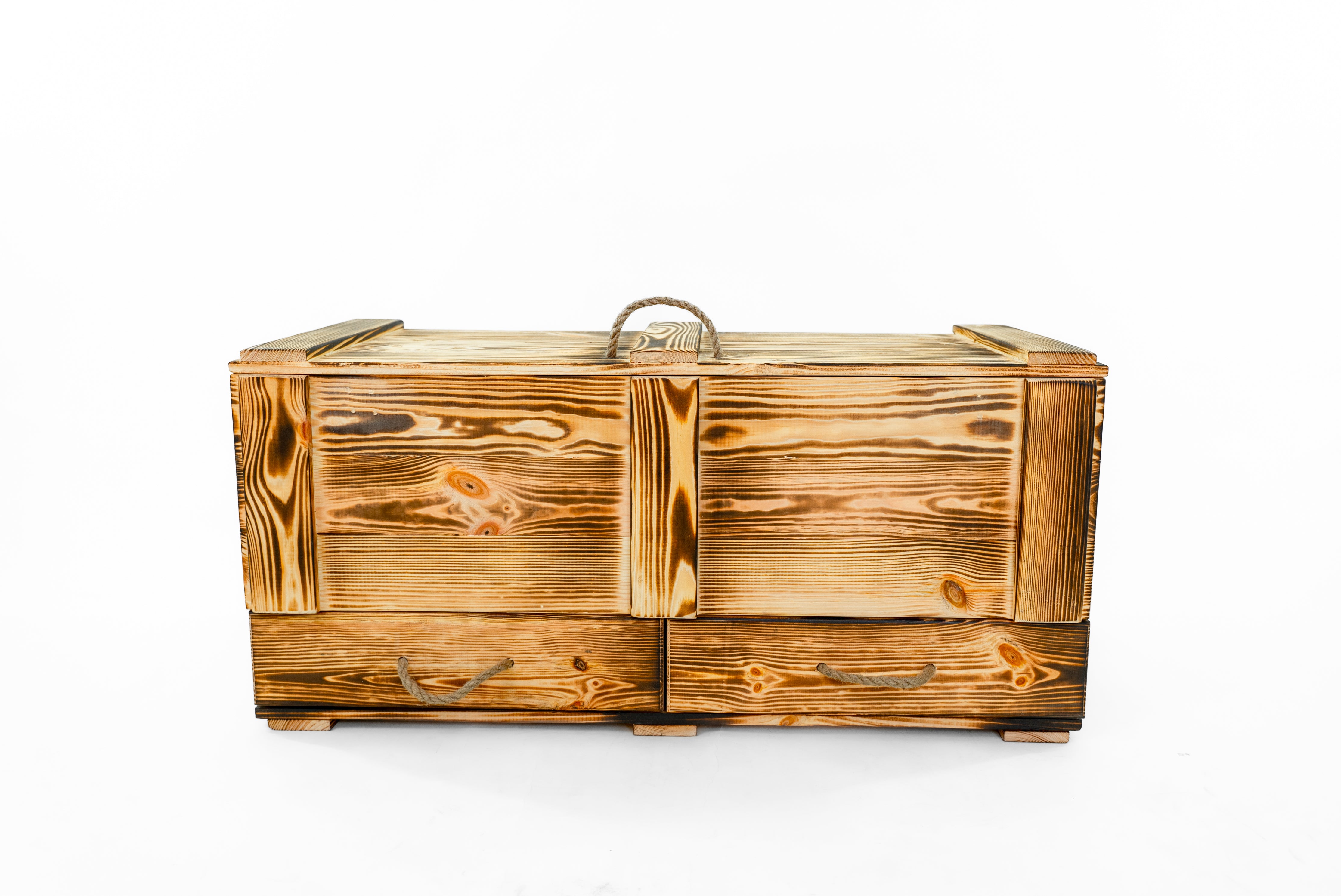 Holztruhe / Weihnachtstruhe Geflammt 100x46x40 cm mit Tablett und Holzweihnachtsbaum- HolzRepublik