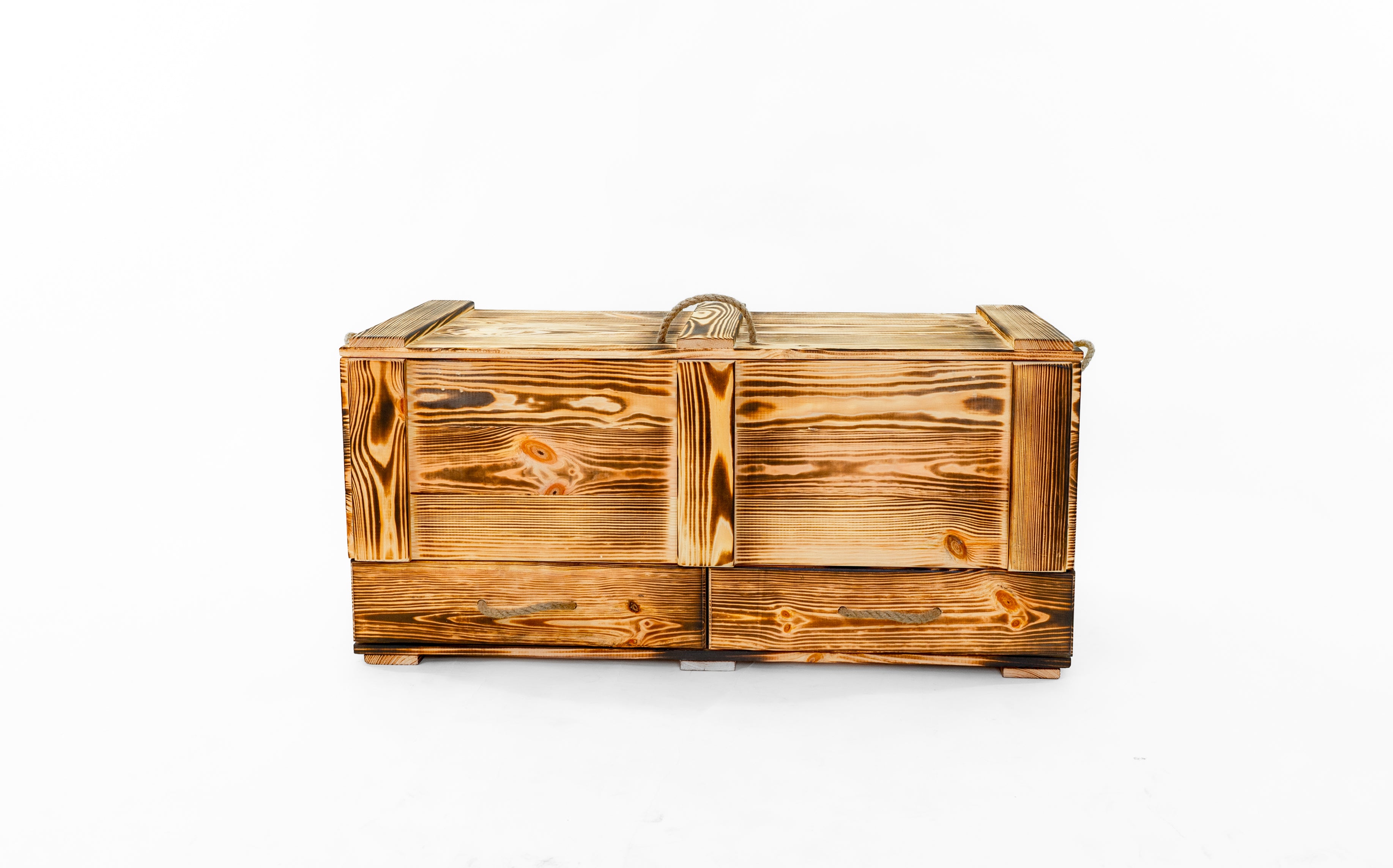 Holztruhe / Weihnachtstruhe Geflammt 100x46x40 cm mit Tablett und Holzweihnachtsbaum- HolzRepublik