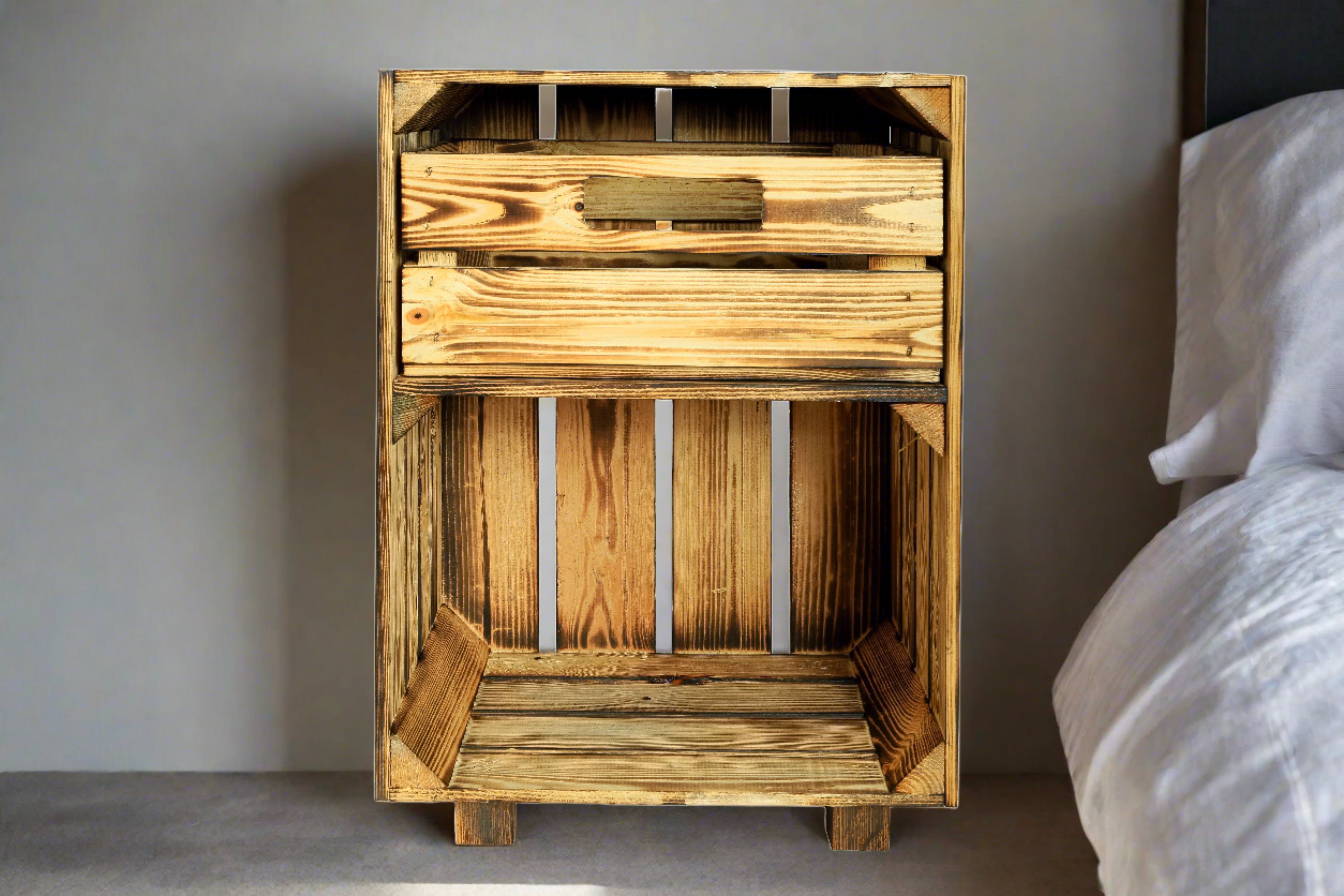 Neue Holzkiste BettyNachttisch+S 30x40x55cm - geflammt- HolzRepublik