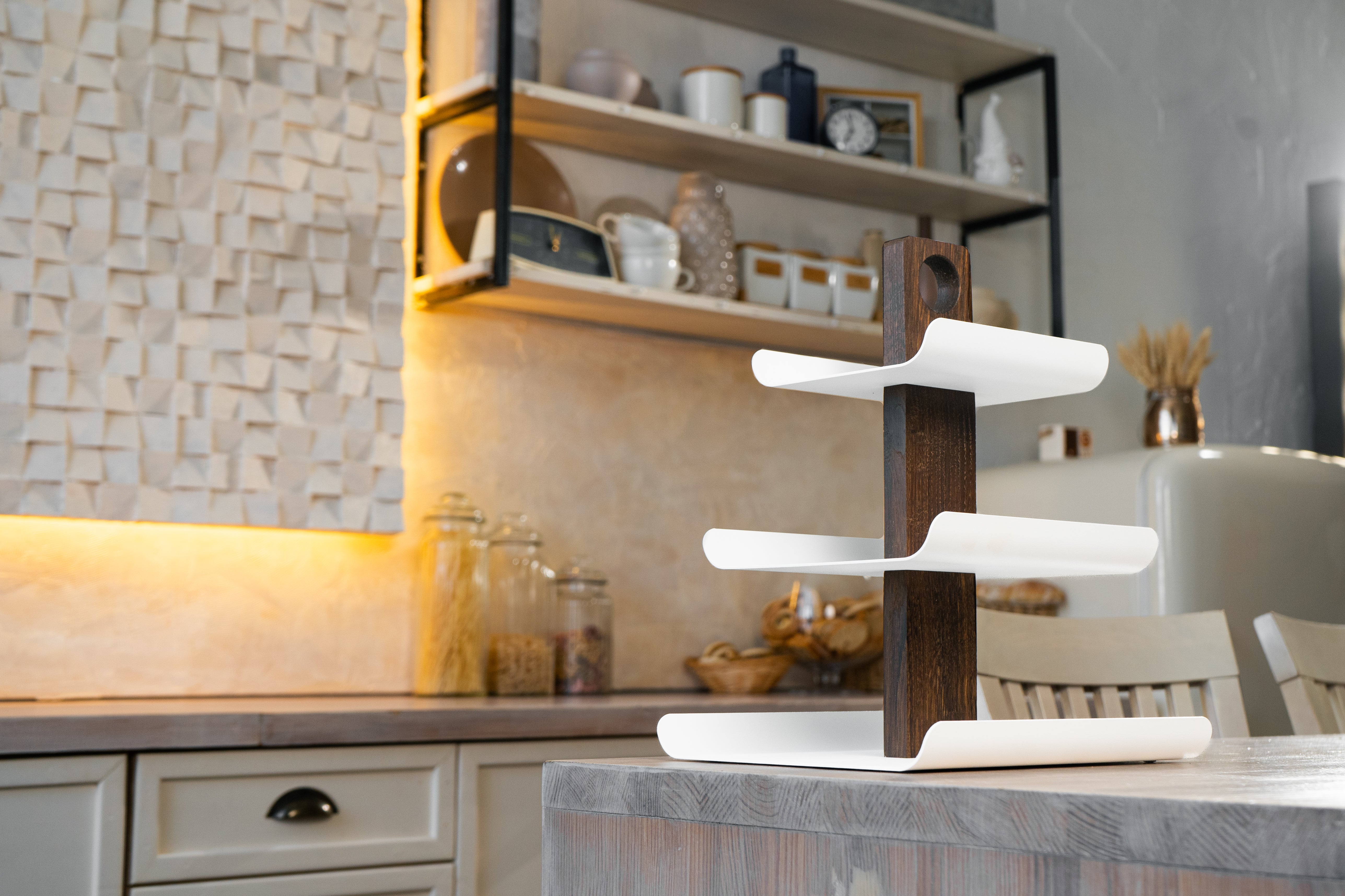 3-stöckige Etagere aus Holz und Metall – Servierständer für Cupcakes, Obst & Desserts / Kuchenständer / Gebäckständer / Candy Bar - Weiß- HolzRepublik