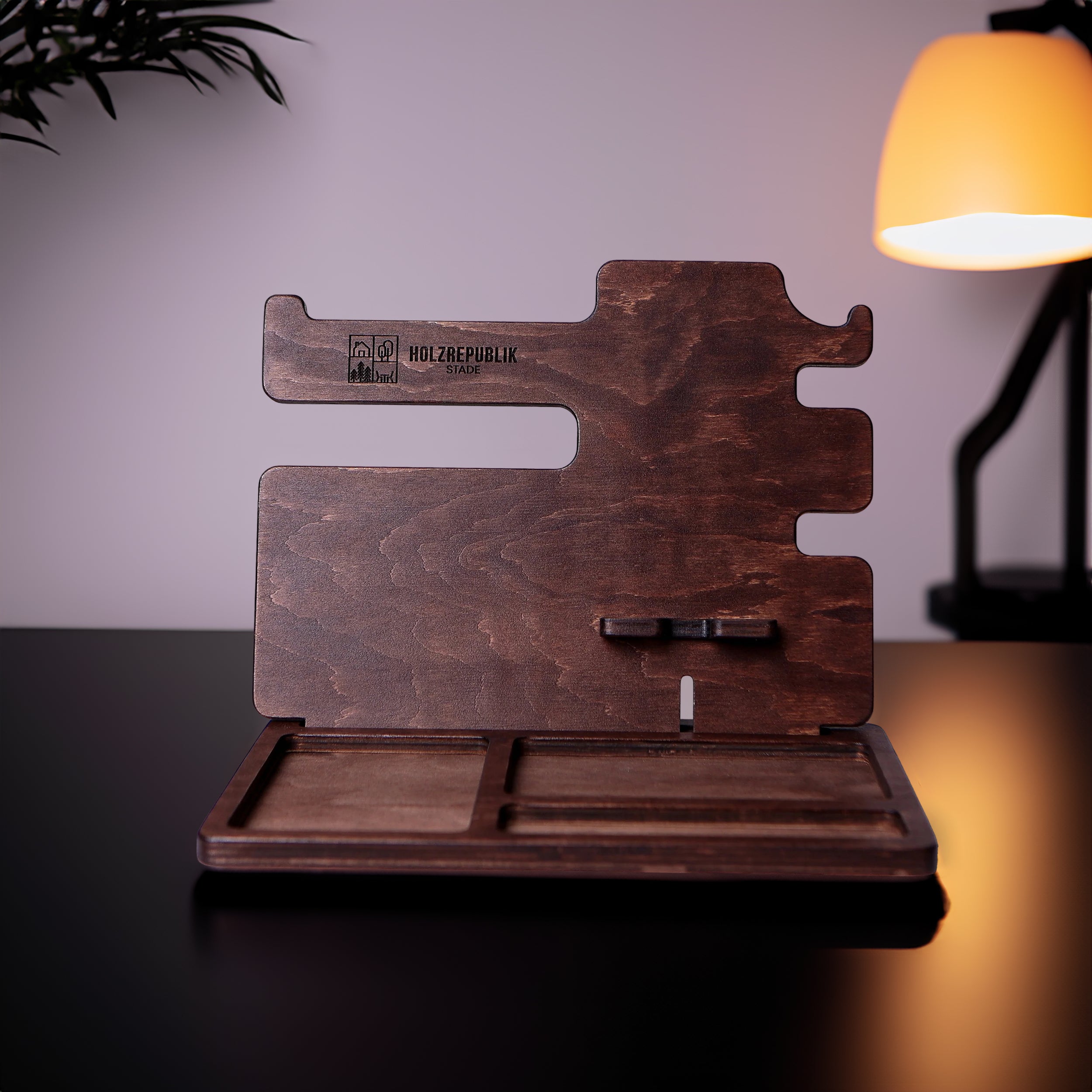 Holz-Dockingstation- HolzRepublik
