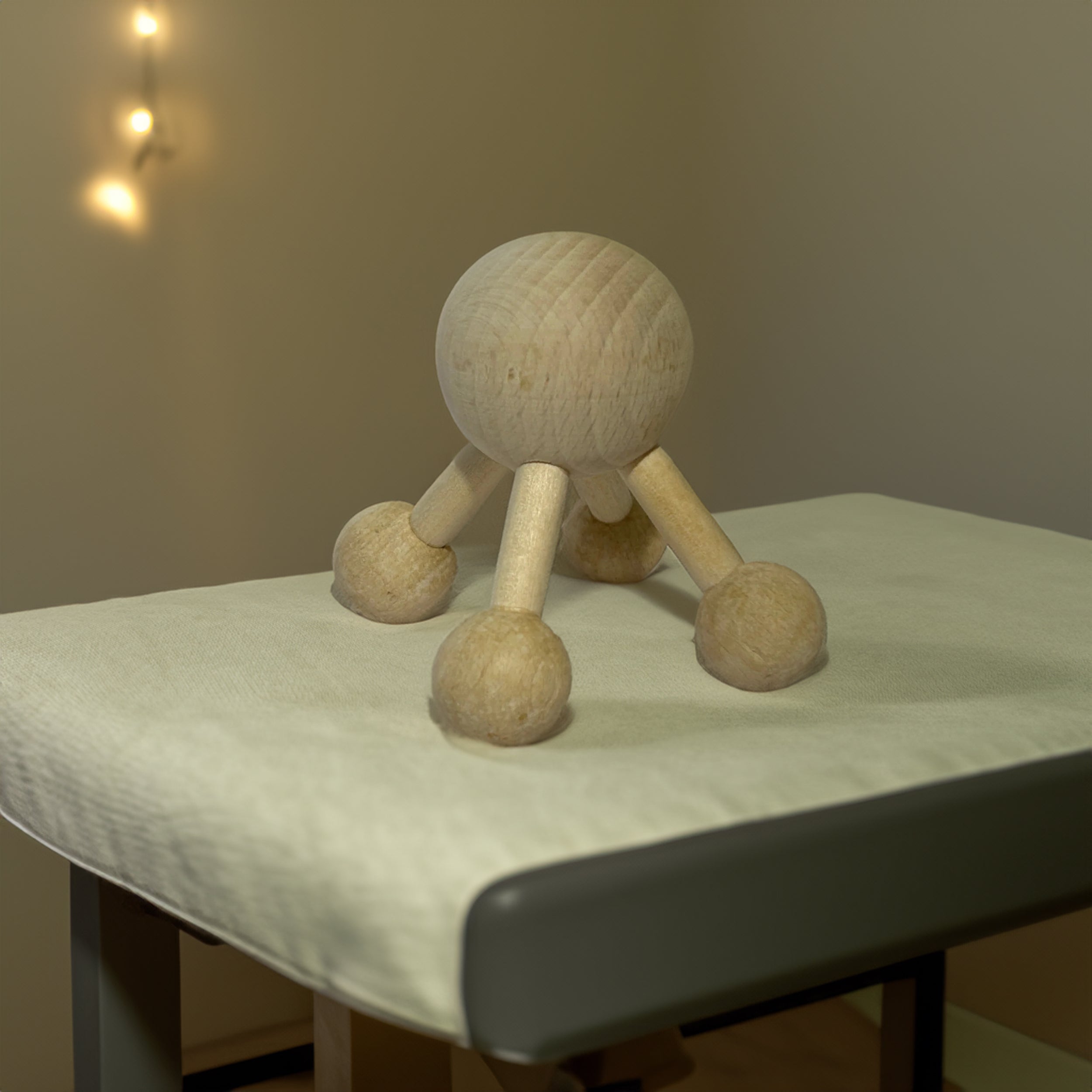 Beauty Set: Holzkopfmassager "Molekül" & Holzuntersetzer "Oval"- HolzRepublik