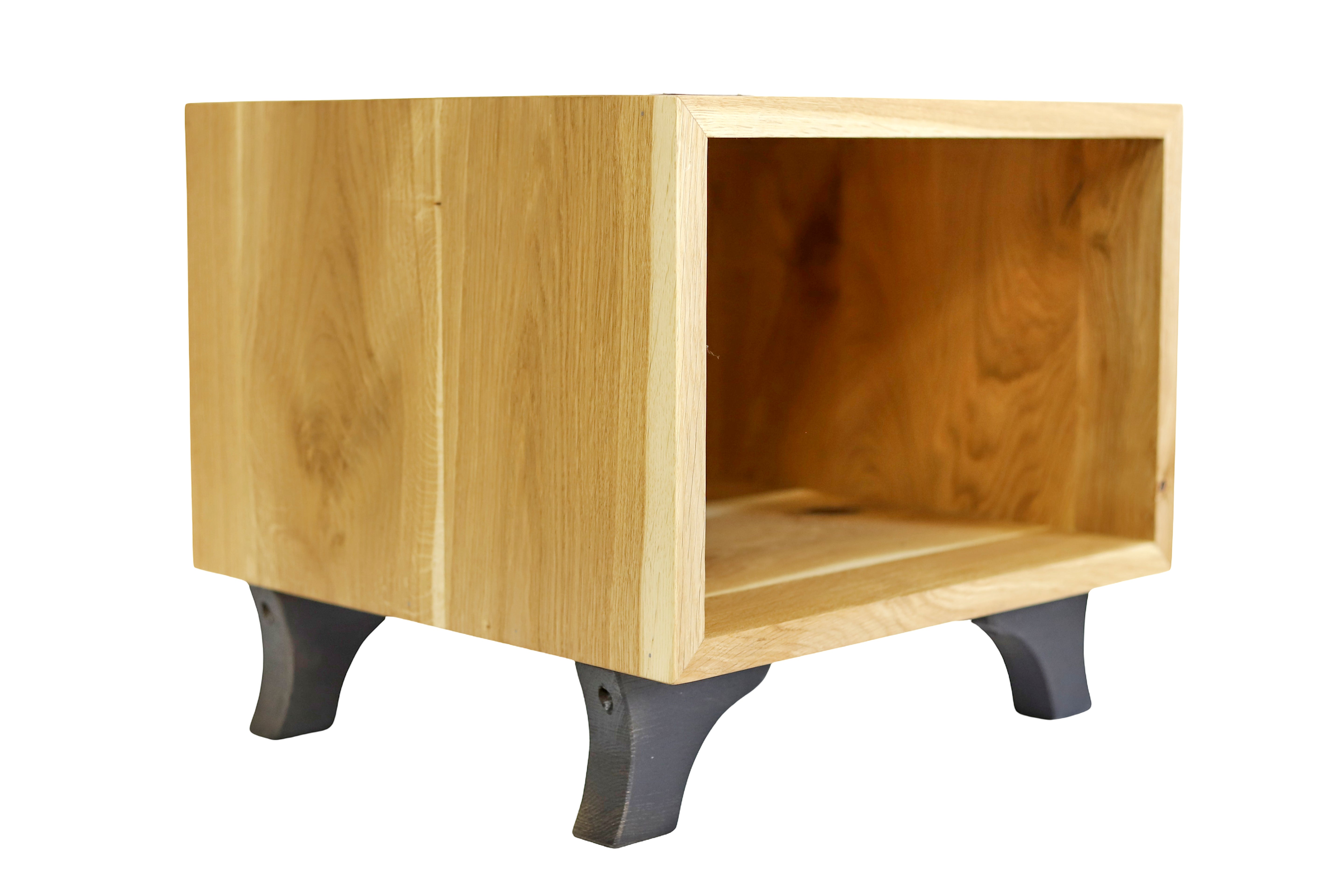 Nachttisch aus Holz im Retro-Stil / Holznachttisch / Design-Nachttisch- HolzRepublik