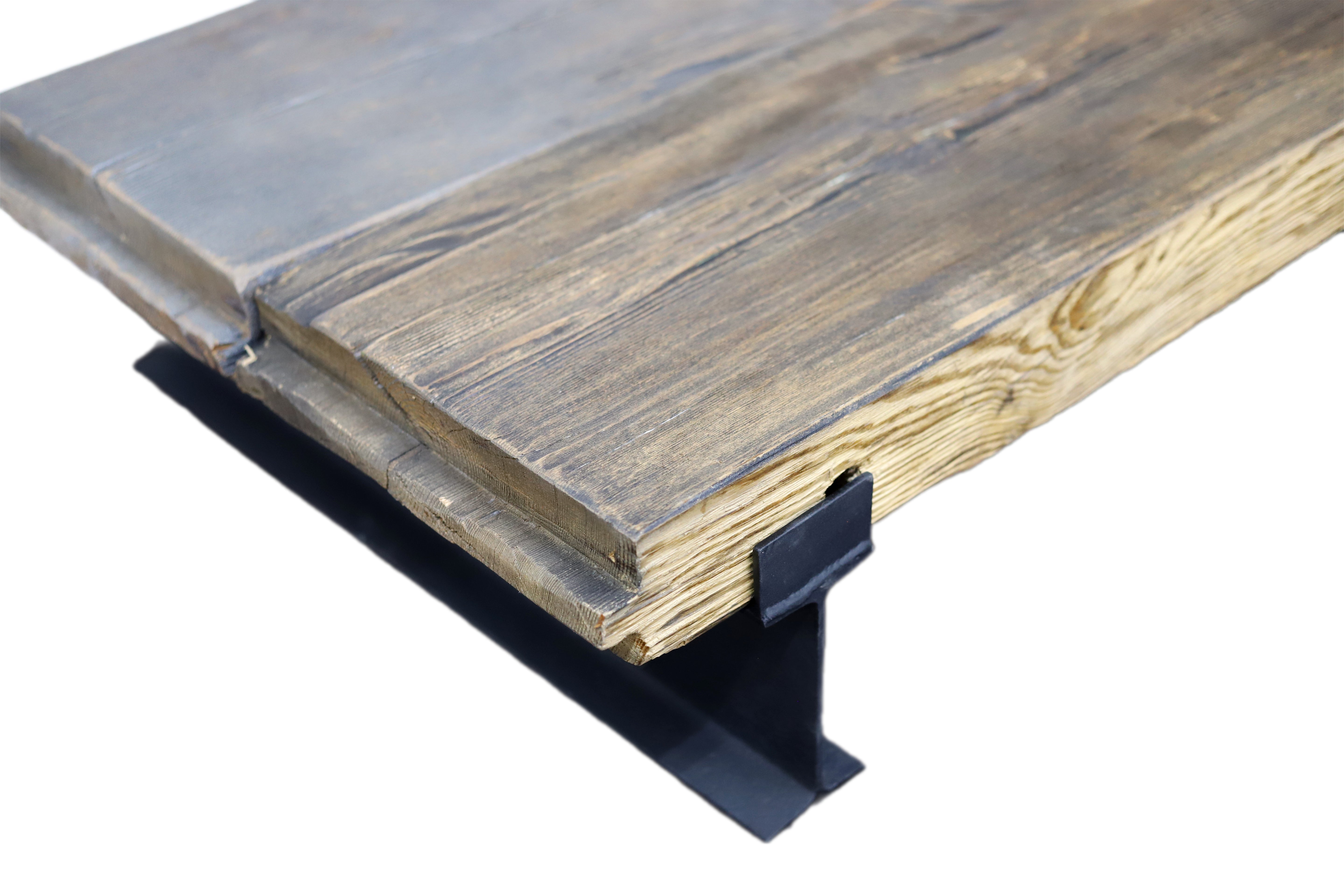 Rustikaler Couchtisch 106x71x28 cm aus originalem altem Holz / aus recyceltem Altholz- HolzRepublik