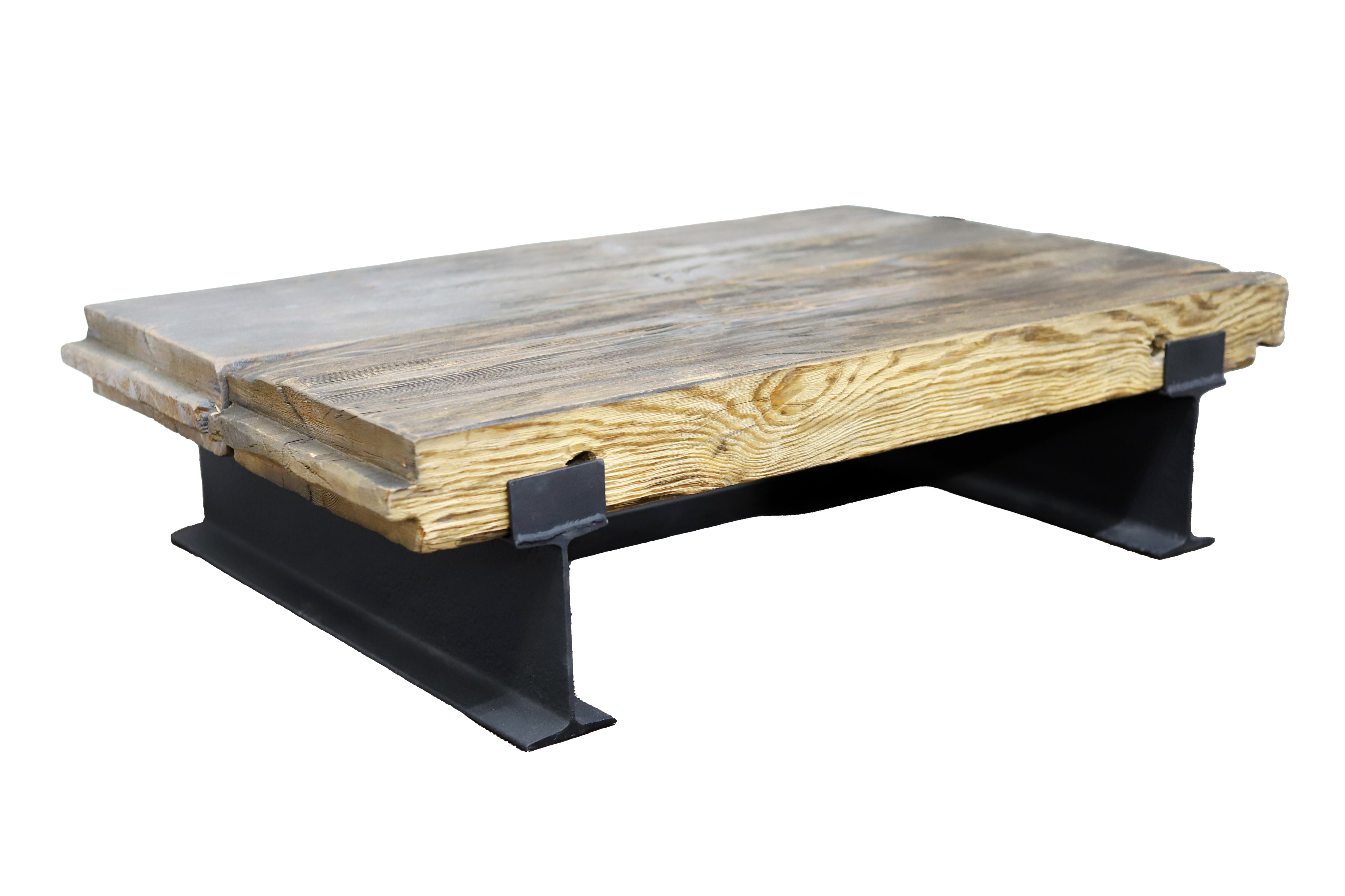 Rustikaler Couchtisch 106x71x28 cm aus originalem altem Holz / aus recyceltem Altholz- HolzRepublik