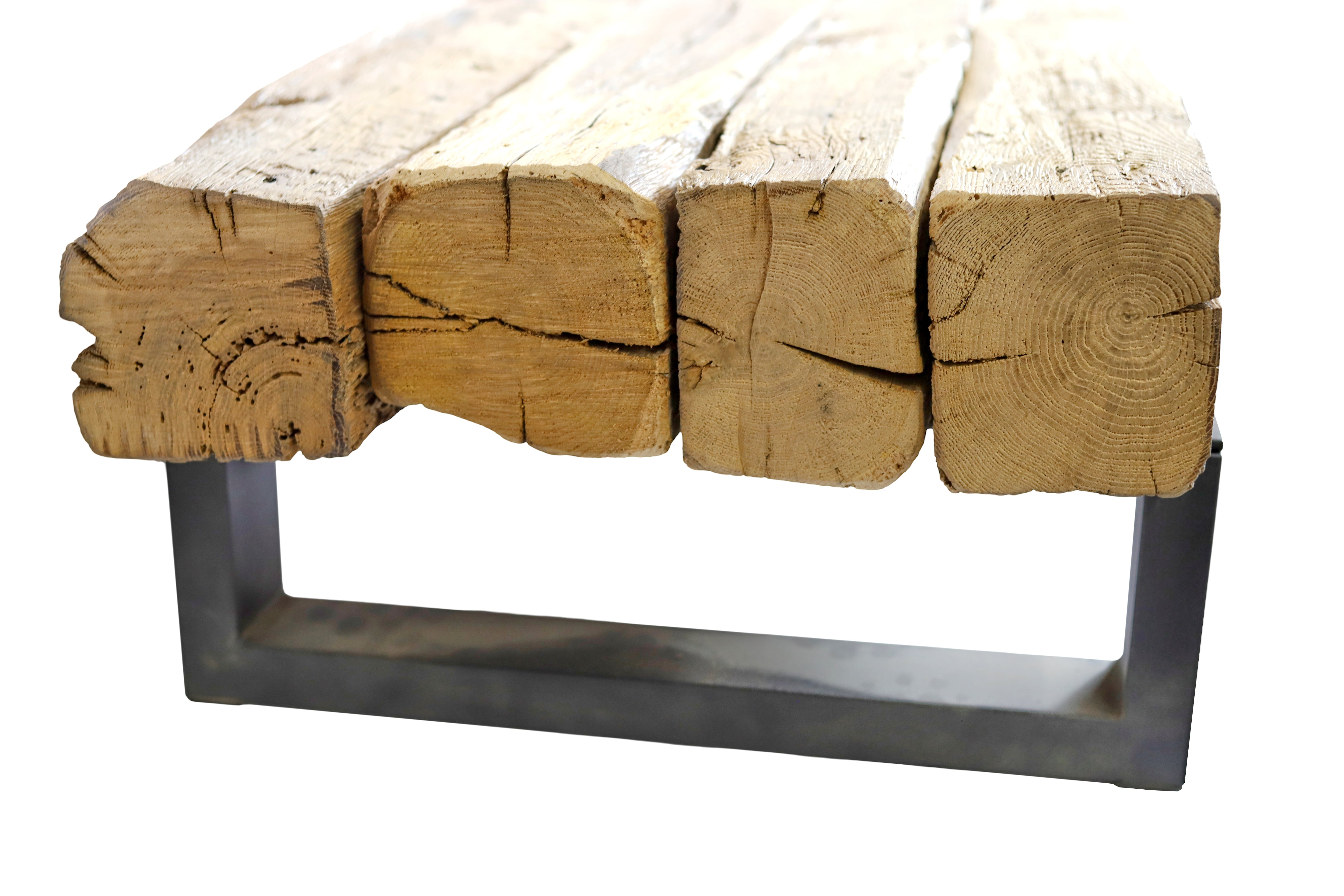 Rustikaler Couchtisch aus originalen alten Holzbalken 100x60x35 cm / aus recyceltem Altholz / aus alten Deckenbalken- HolzRepublik