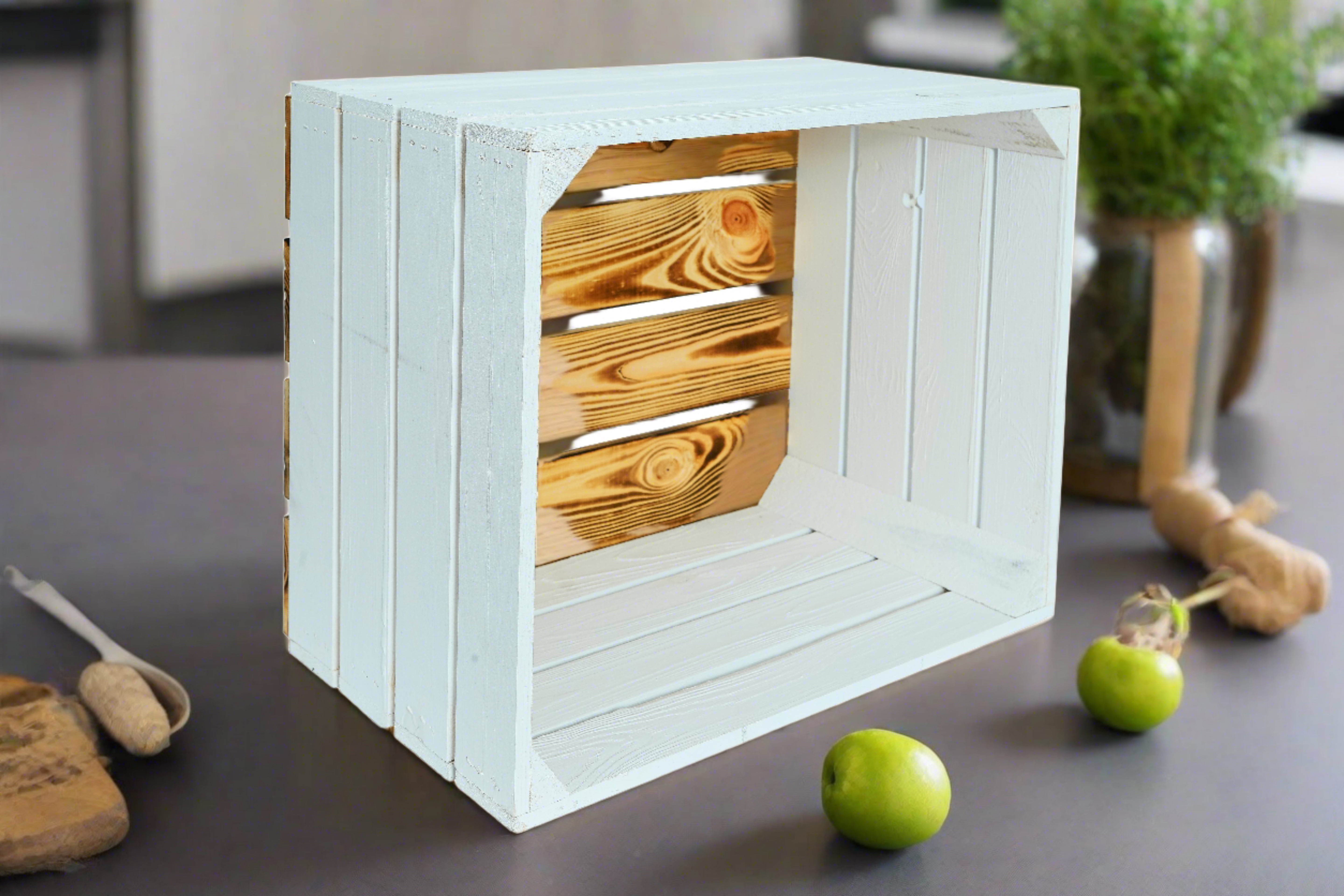 Neue Holzkiste Pol 50x40x29 cm - weiß/geflammt- HolzRepublik