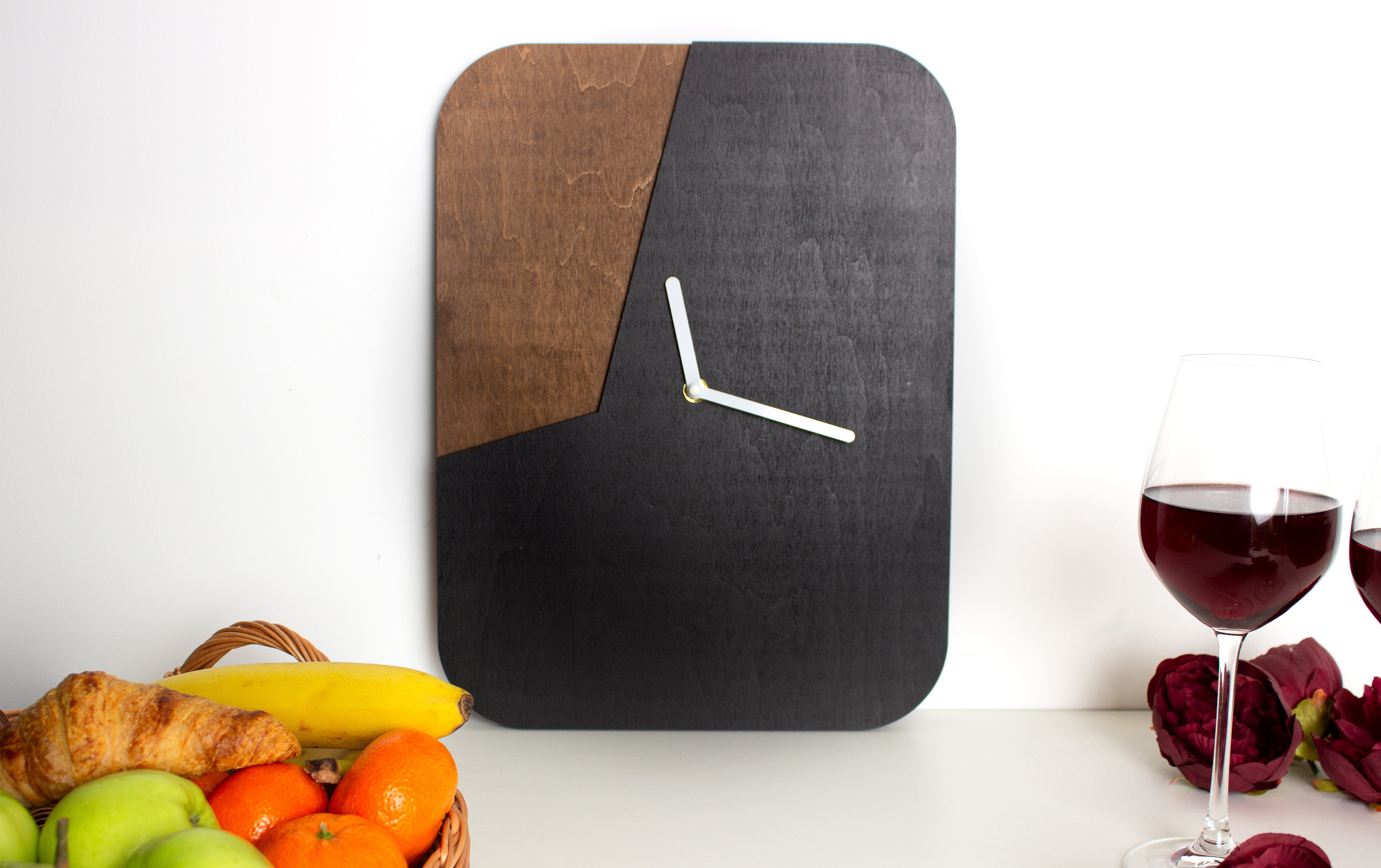Wanduhr "Asymmetrie"- HolzRepublik