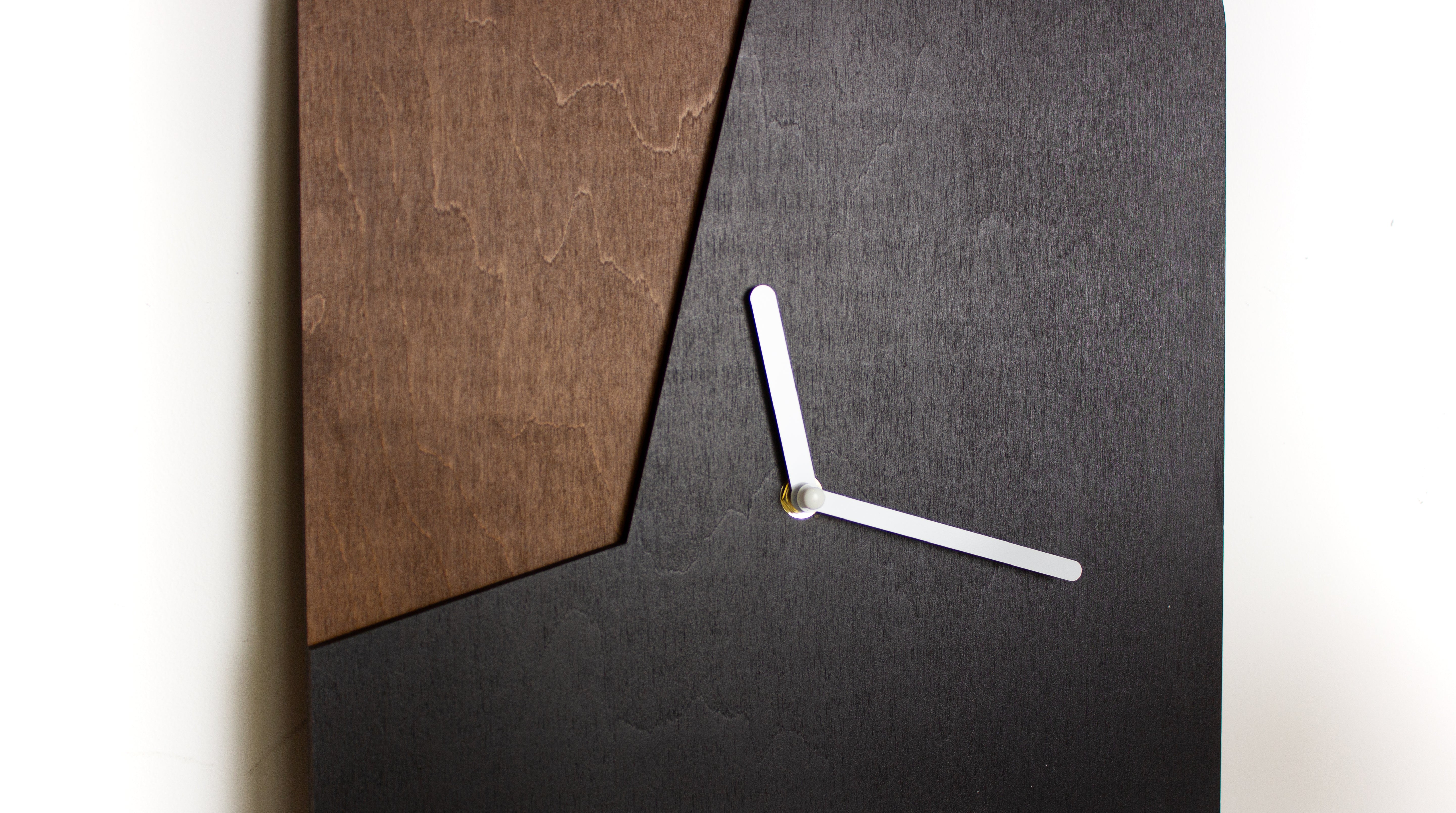 Wanduhr "Asymmetrie"- HolzRepublik
