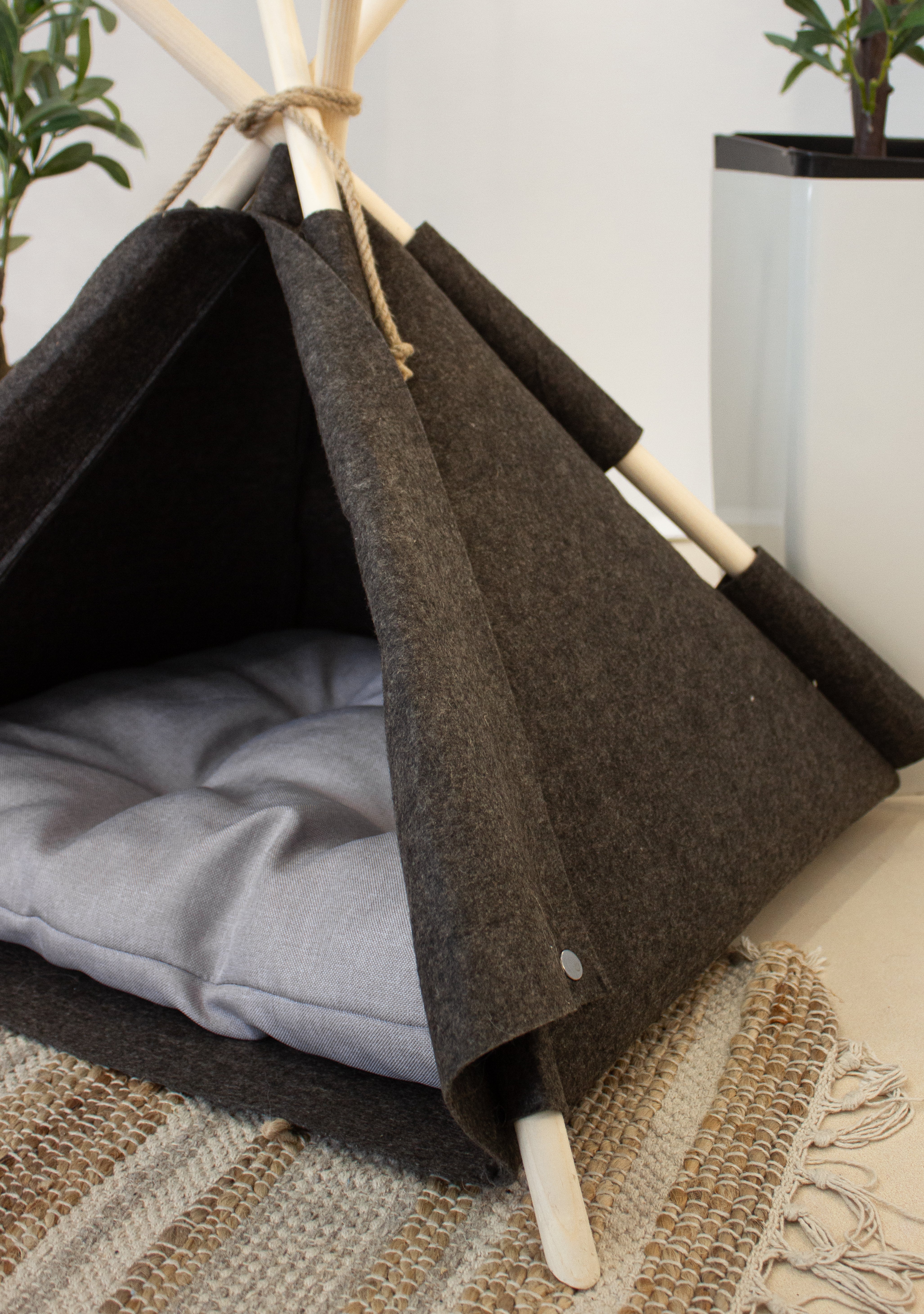 Wigwam für Hunde und Katzen / Hundezelt / Hundetipi & Katzentipi / Hundehöhle / Hundehütte / Tierzelt- HolzRepublik