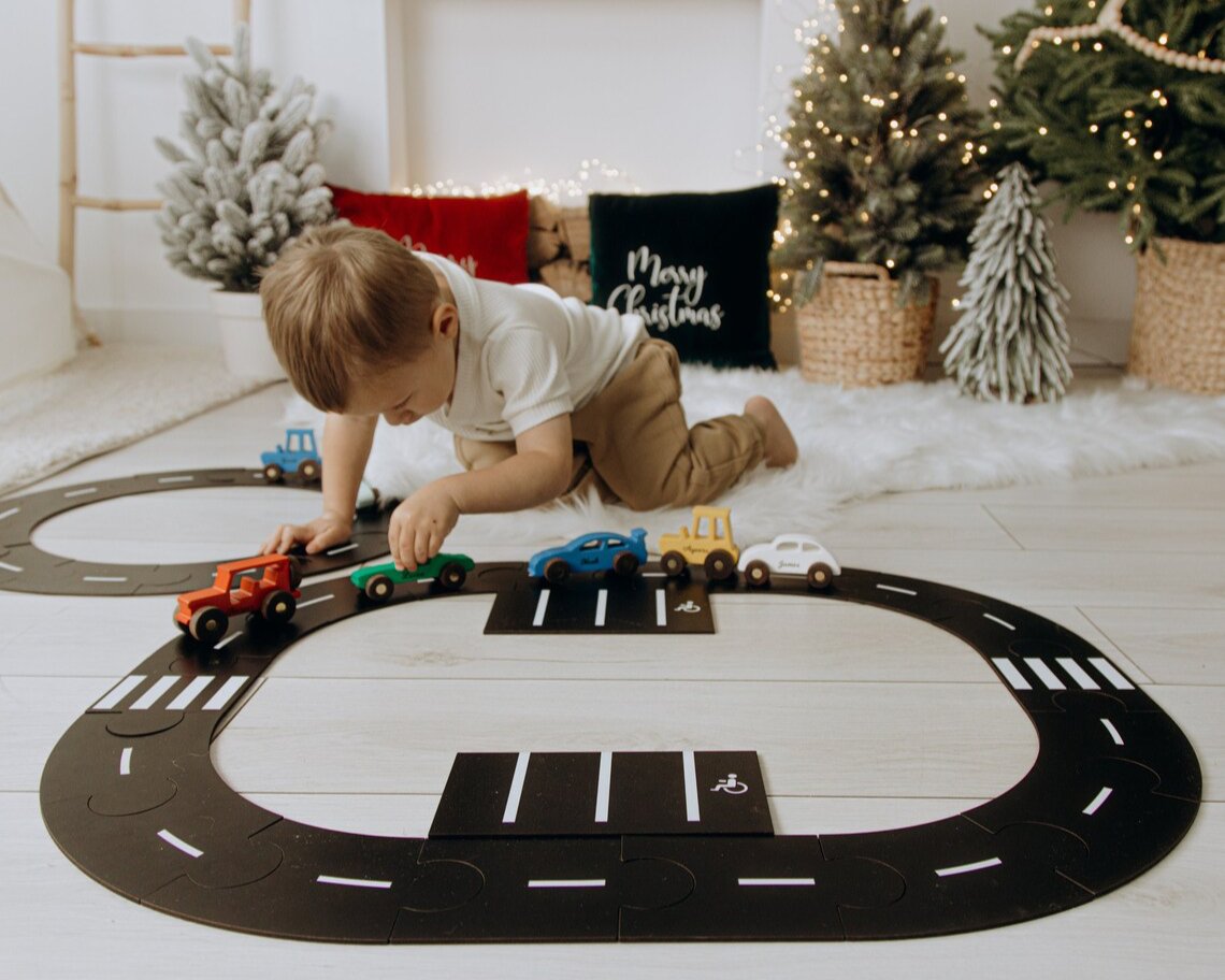 Hölzerne Autorennbahn: Kreatives Spielvergnügen- HolzRepublik