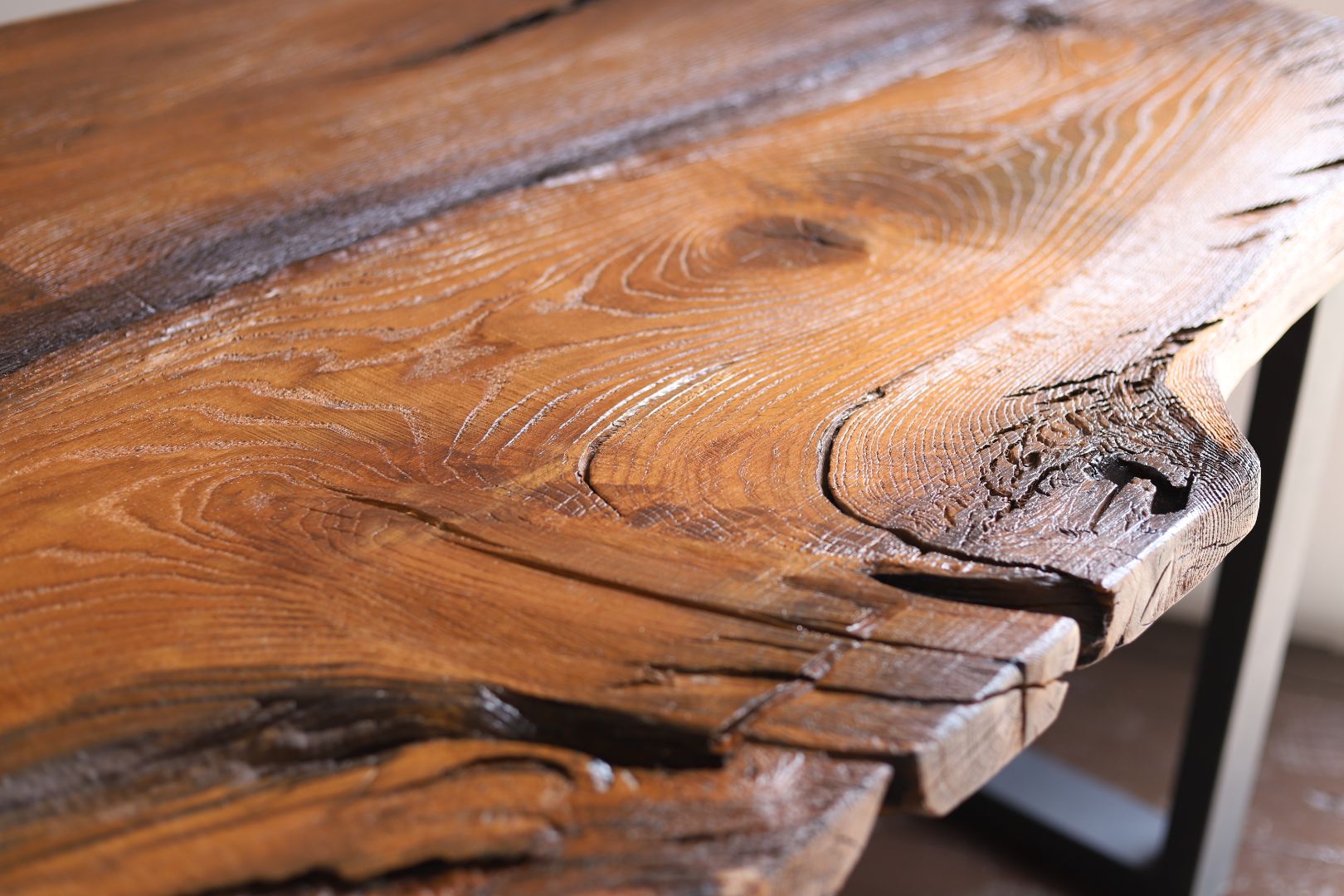 "Congur" Schreibtisch aus Holz- HolzRepublik