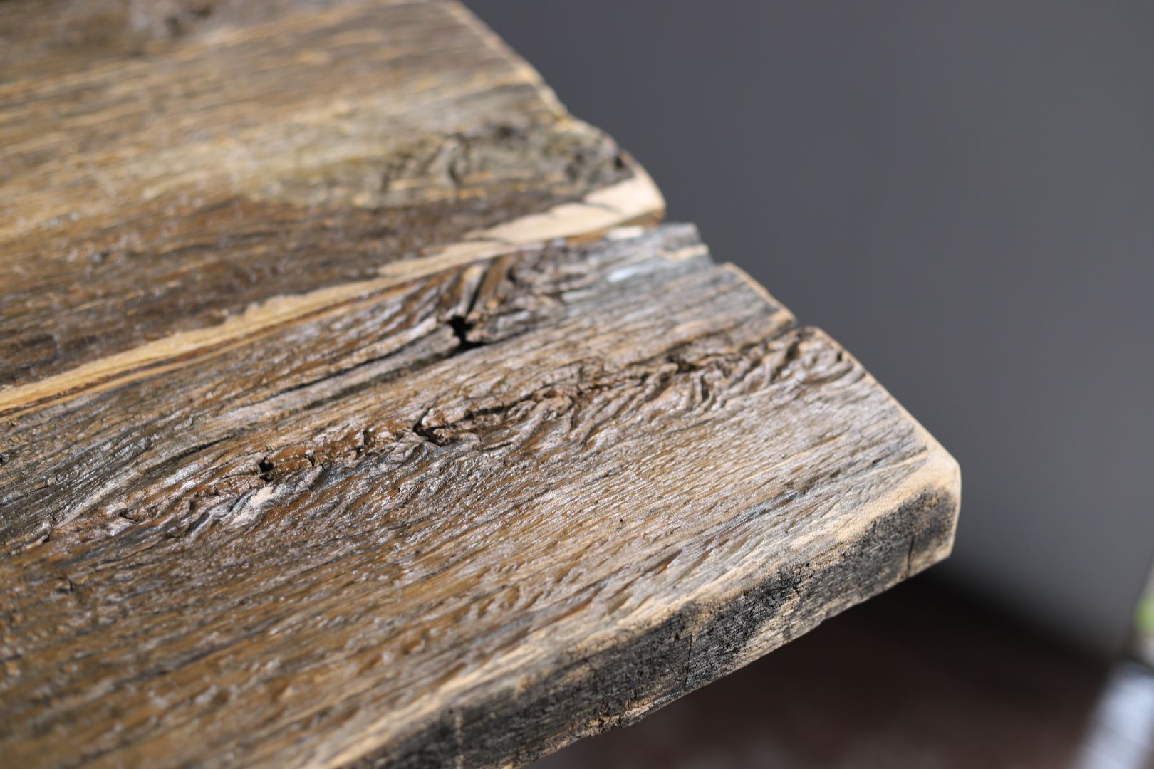 Esstischplatte aus alten originalen Holzbalken / Holztischplatte- HolzRepublik