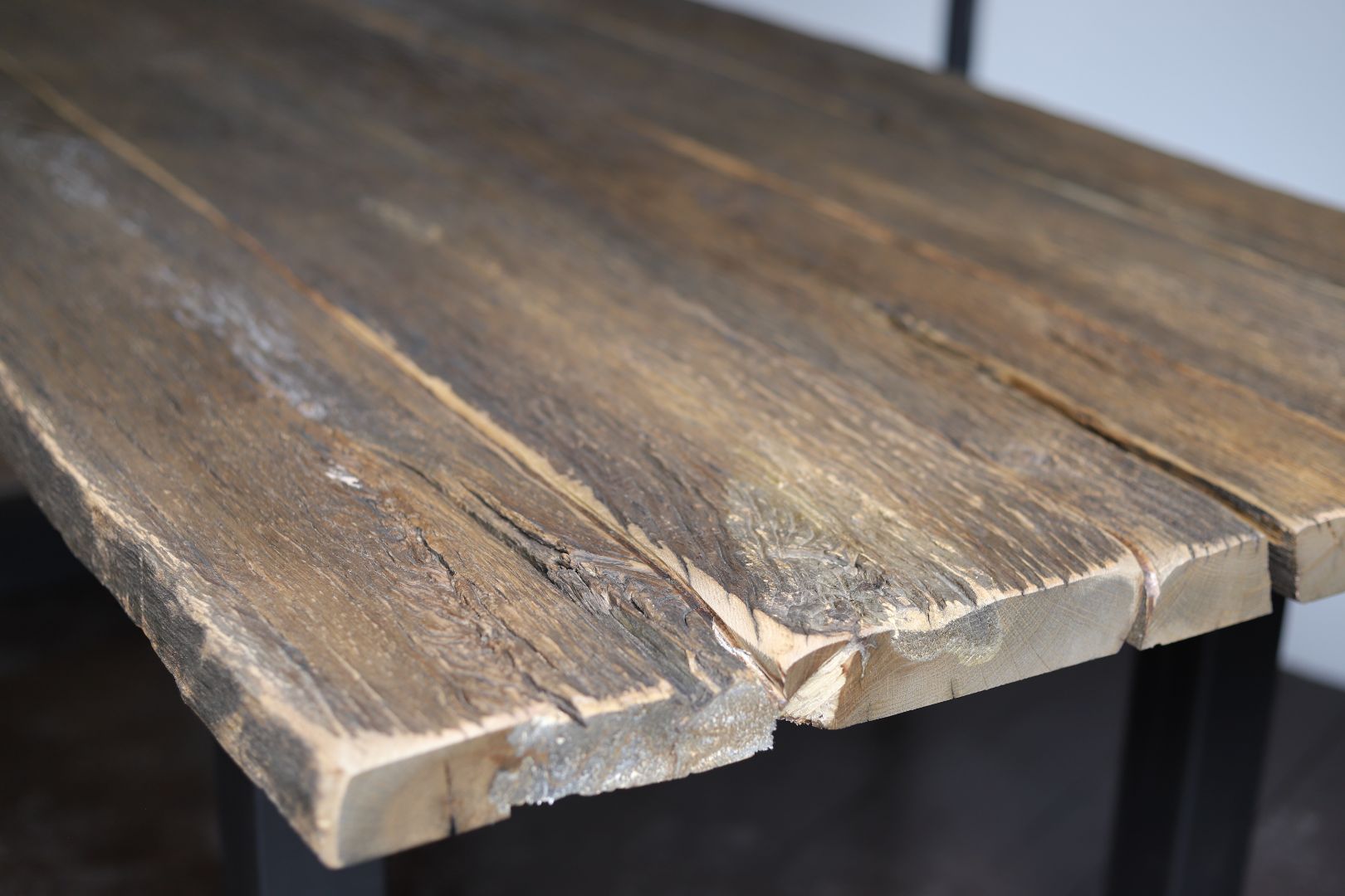 Esstischplatte aus alten originalen Holzbalken / Holztischplatte- HolzRepublik