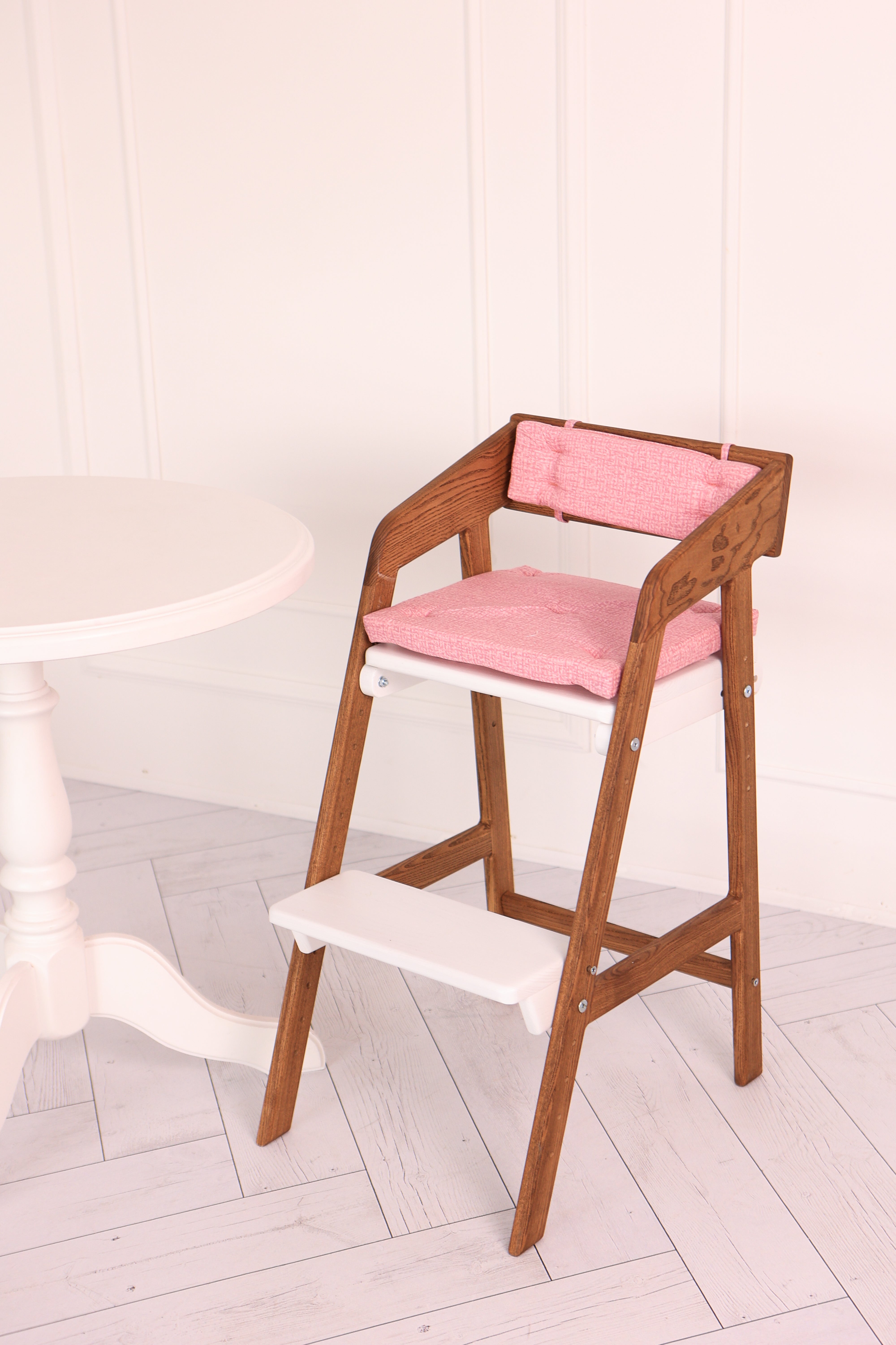 Anatomischer Kinderstuhl / Hochstuhl– Wächst mit Ihrem Kind- HolzRepublik