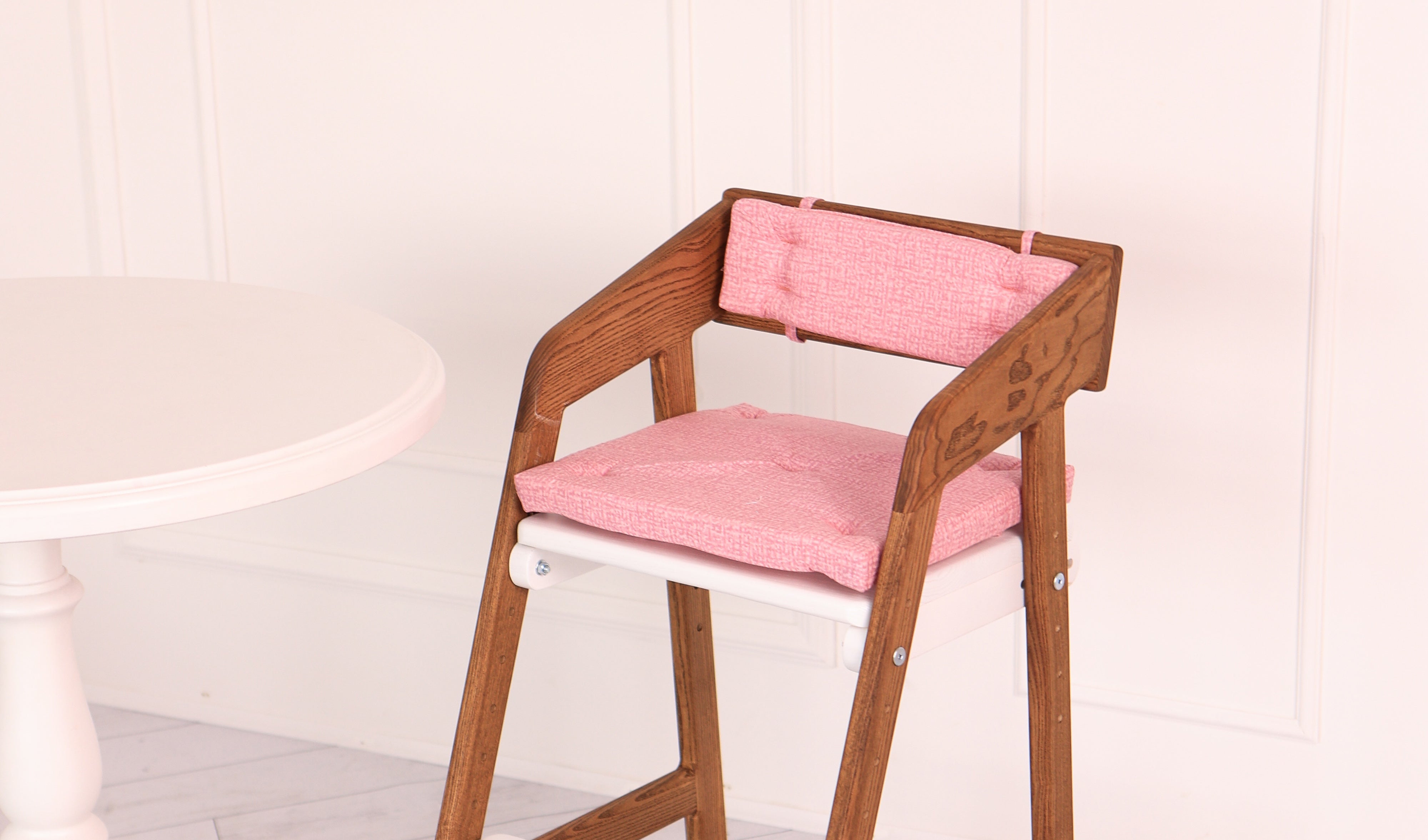 Anatomischer Kinderstuhl / Hochstuhl– Wächst mit Ihrem Kind- HolzRepublik