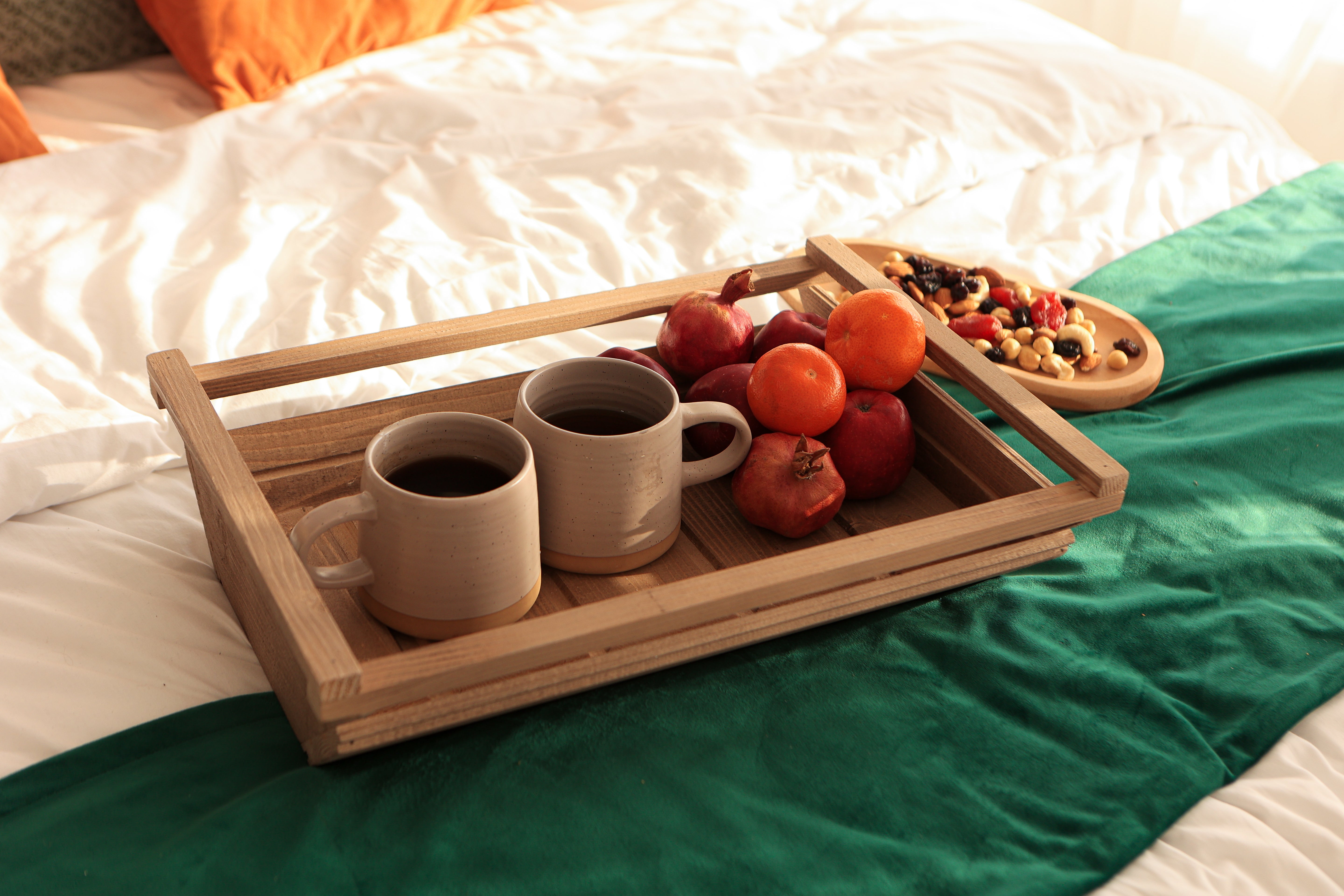 Tiefes braunes Betttablett- HolzRepublik