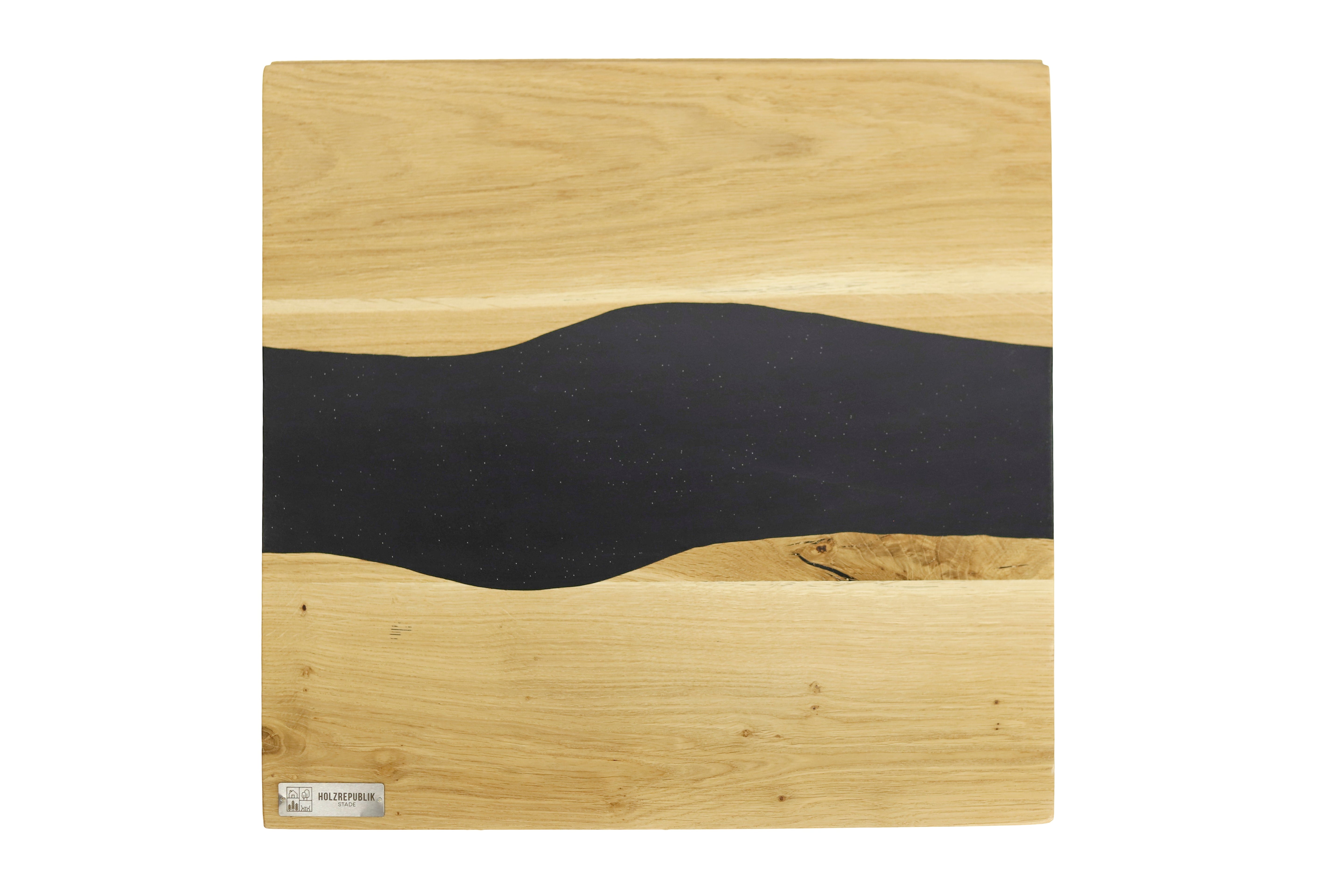 Nachttisch mit Schwarzem Epoxid aus Eichenholz / Design-Nachttisch- HolzRepublik