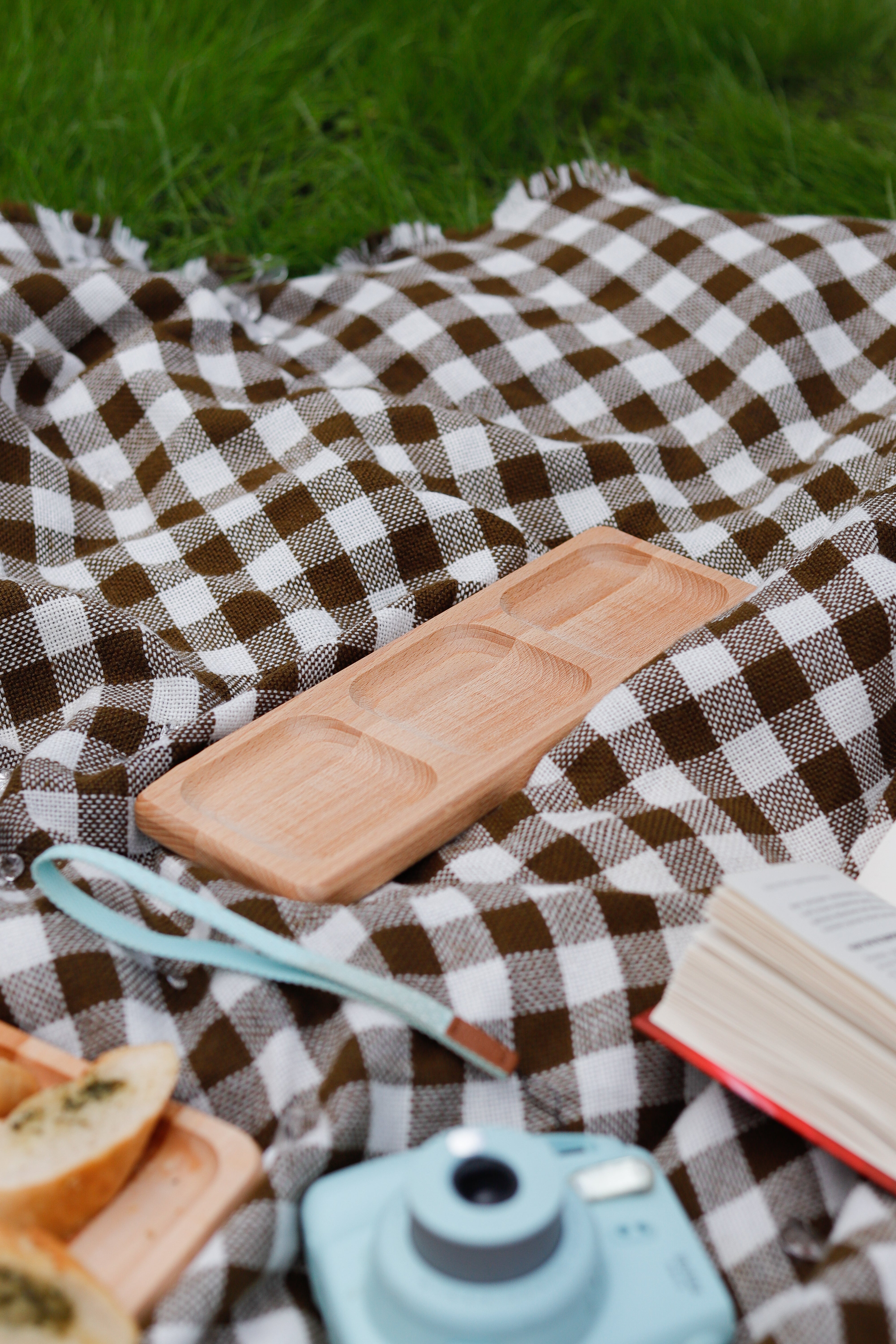 Holzteller / Holzuntersetzer / Holztablett / Servierplatte aus Buchenholz- HolzRepublik