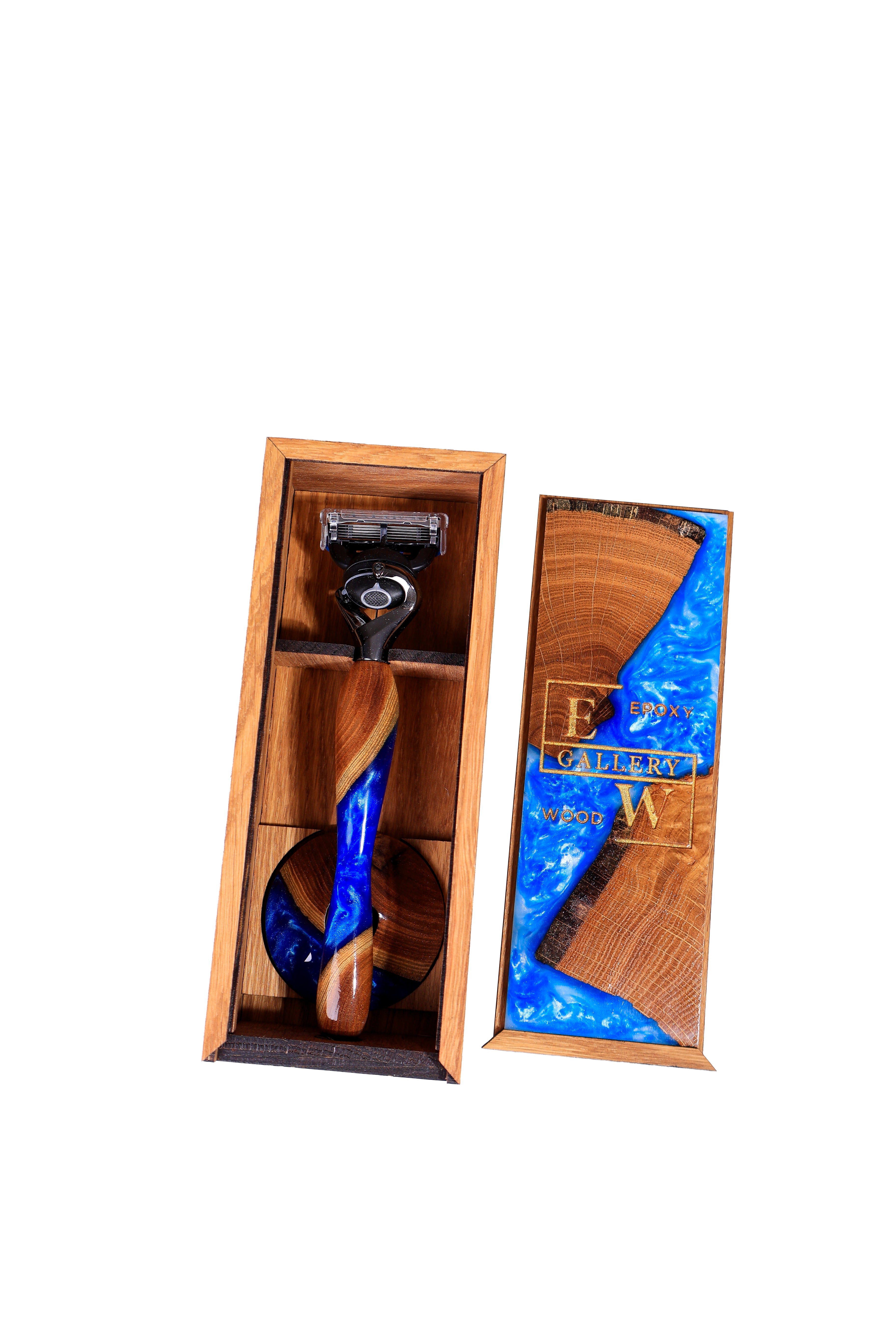 Eleganter Rasierer mit Holzgriff, Ständer und Geschenkbox- HolzRepublik