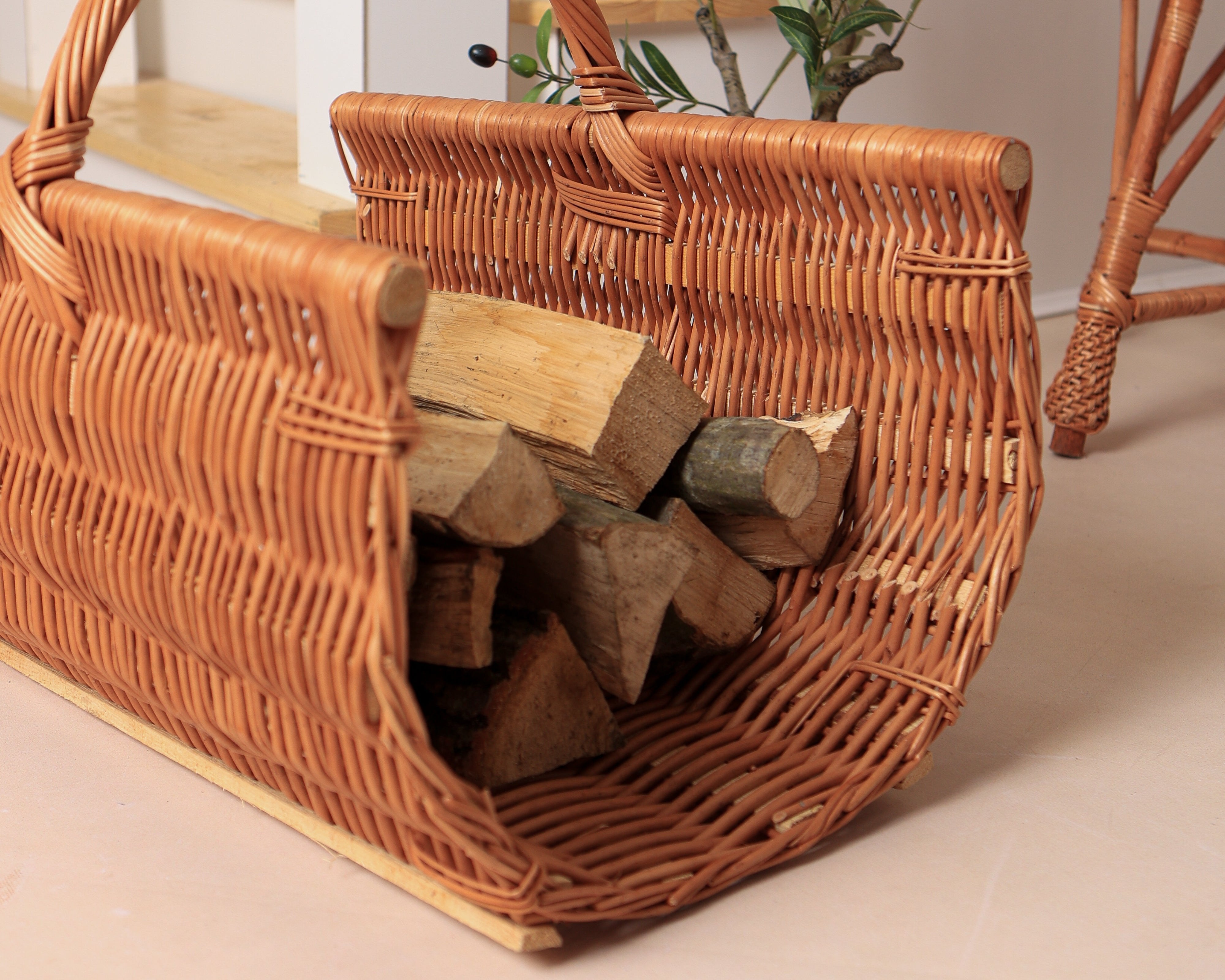 Brennholzkorb aus Naturweide- HolzRepublik