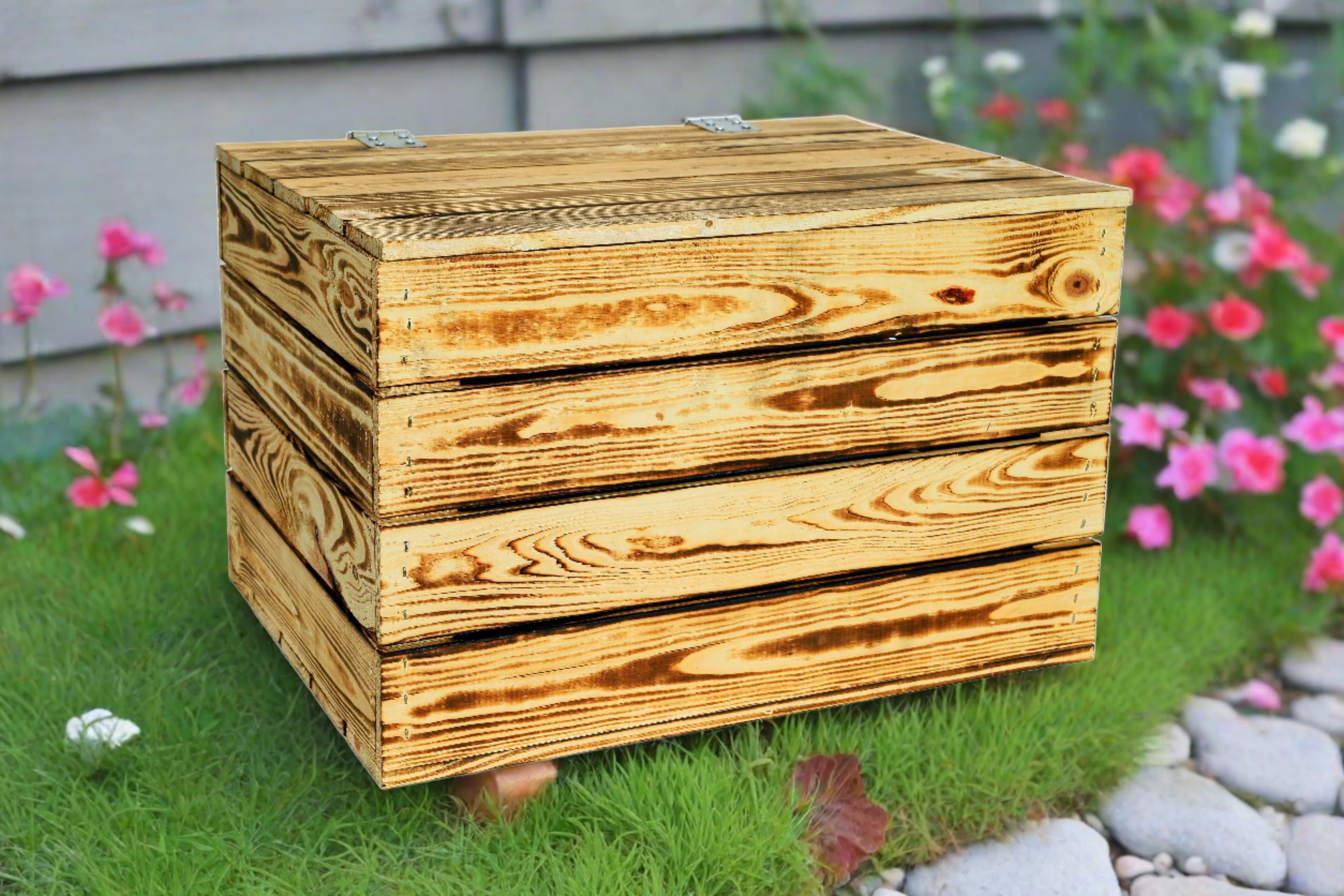 Neue Holztruhe geflammt 48x36x30cm - Truhe aus Holz / Holzkiste mit Deckel / Aufbewahrungskiste- HolzRepublik