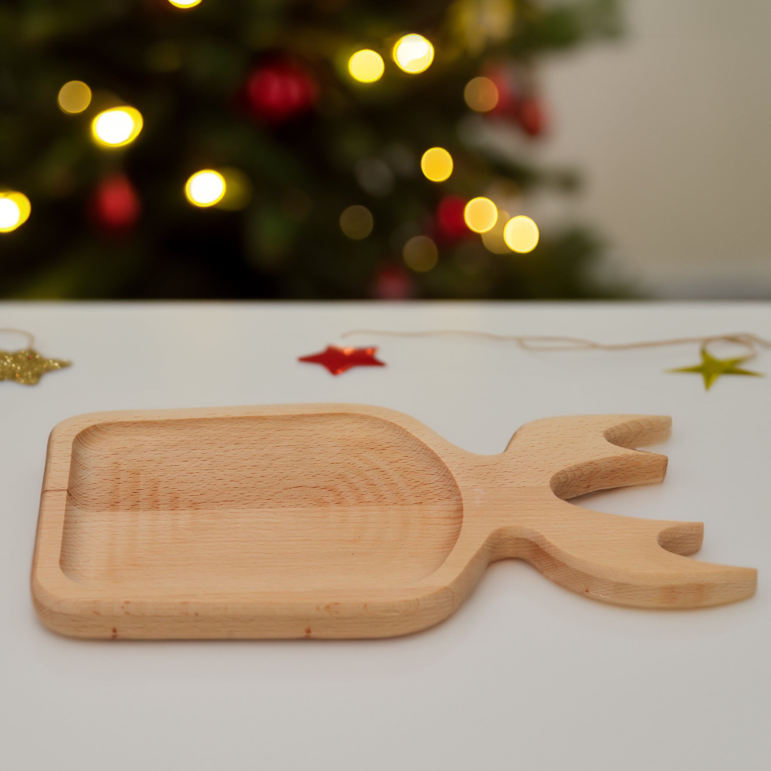 Wooden Serving Plate with Reindeer Antlers: Natural Elegance Meets Exceptional Design