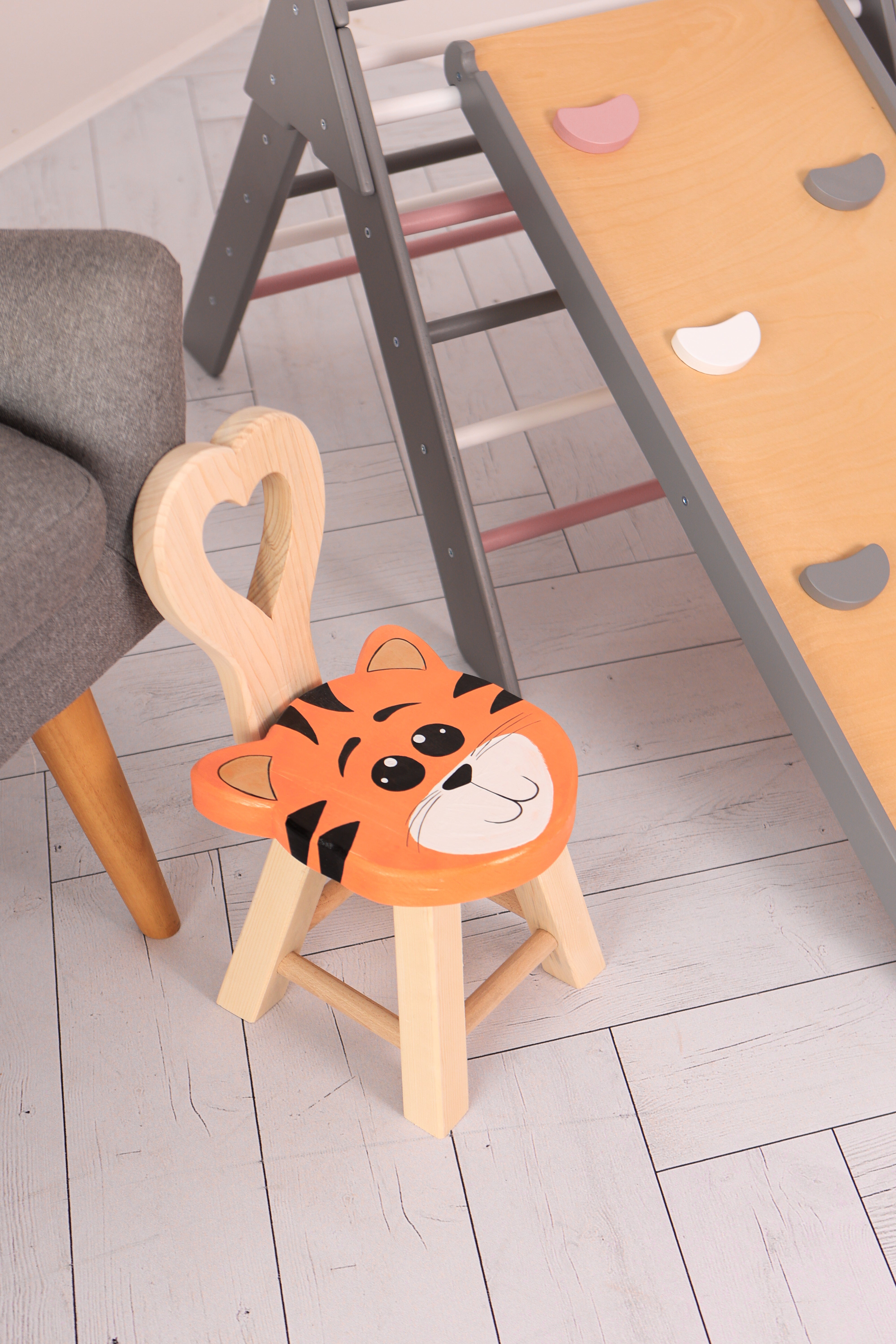    Montessori Kinderhocker mit Tiermotiven- Tiger- HolzRepublik