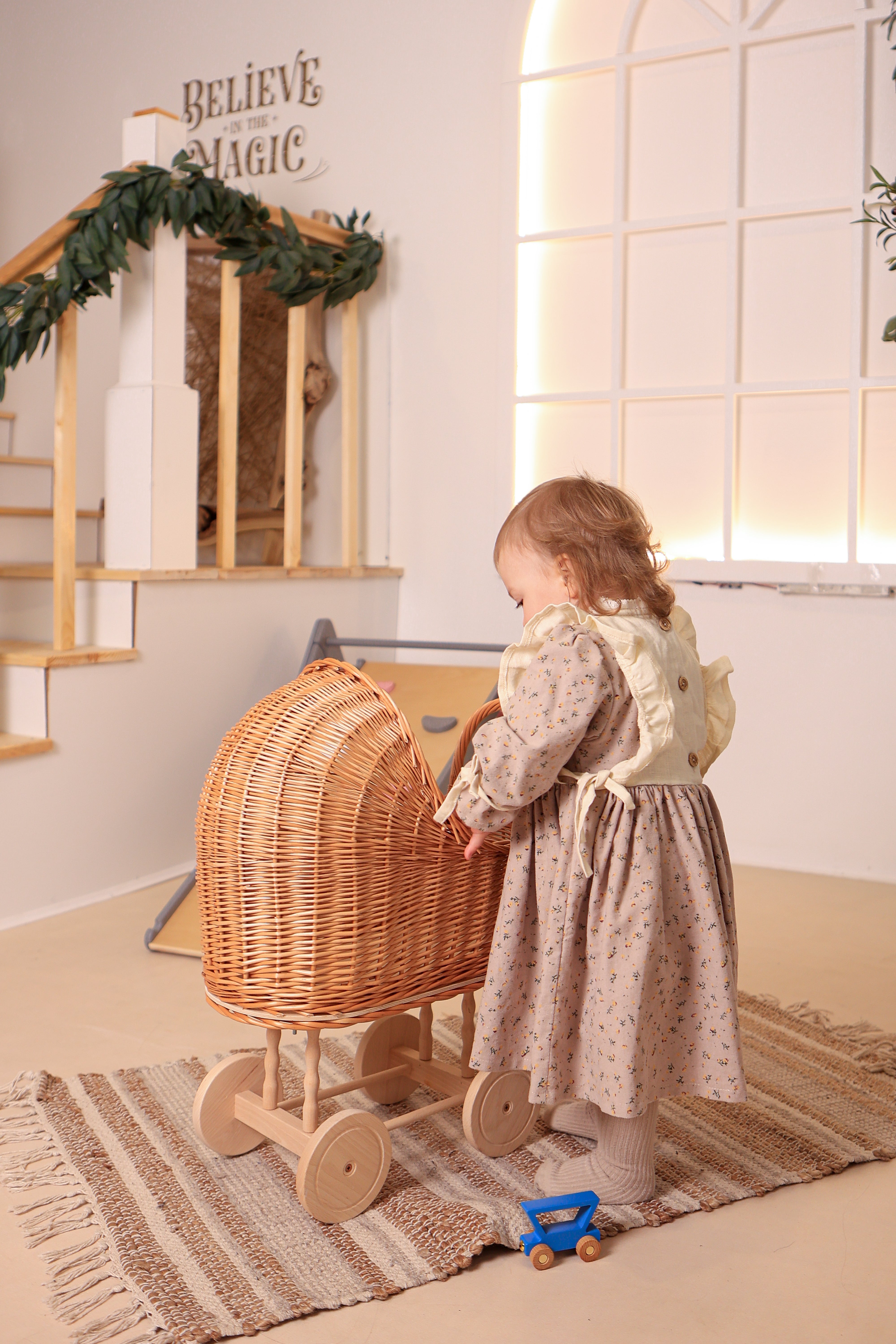    Wicker Puppenwagen - Ein Erbstück für die Spielzeit- HolzRepublik