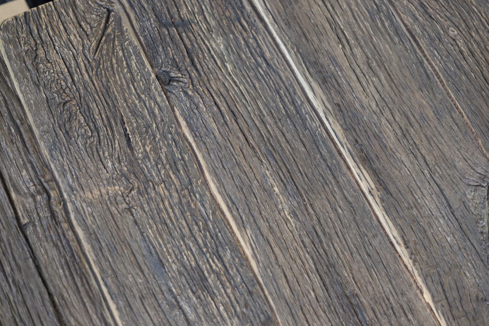    Esstischplatte aus alten originalen Holzbalken / Holztischplatte- HolzRepublik