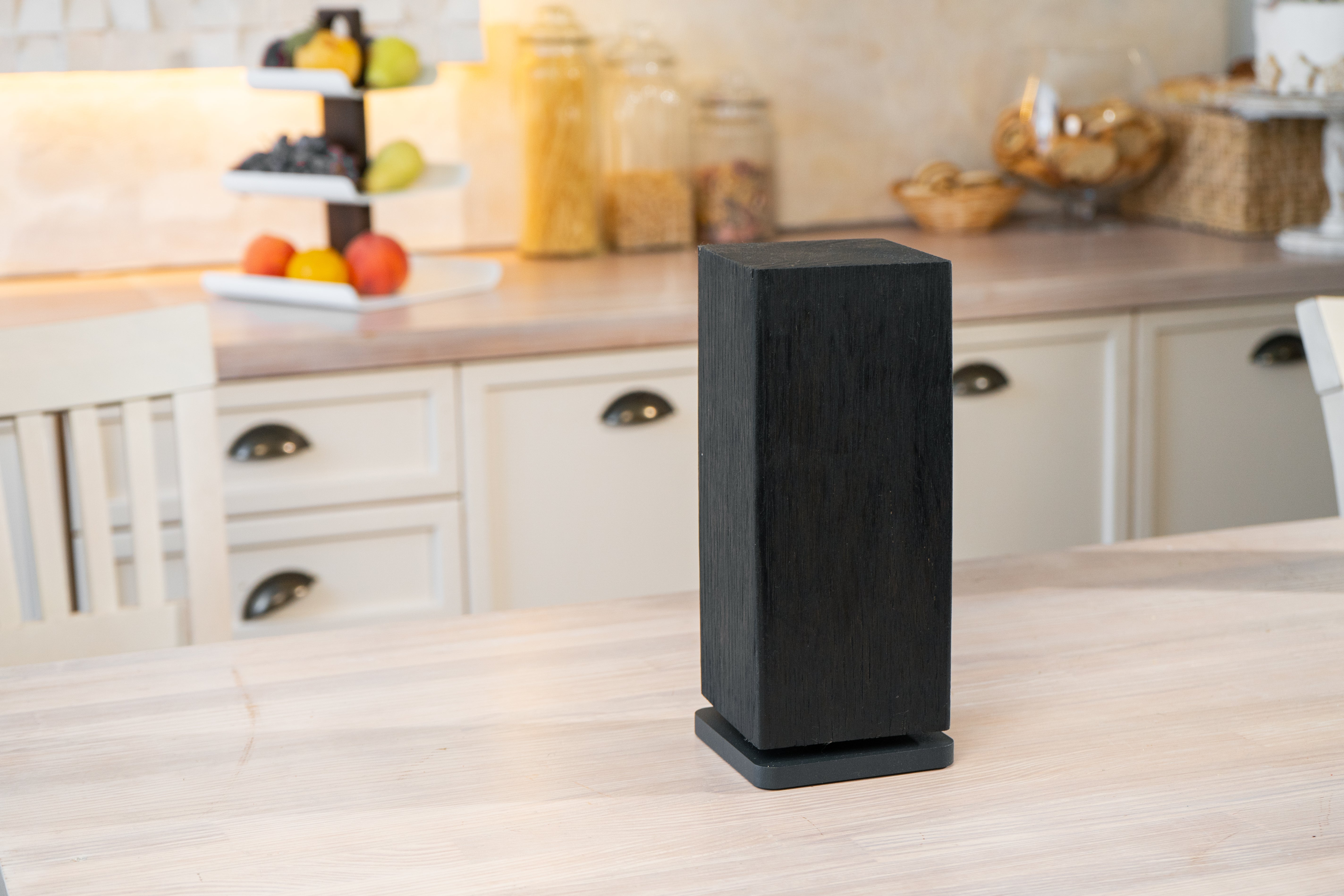    360° Magnetischer Messerblock aus Holz, Handgefertigter Messerhalter, Drehbarer Messerorganizer-Graphit- HolzRepublik